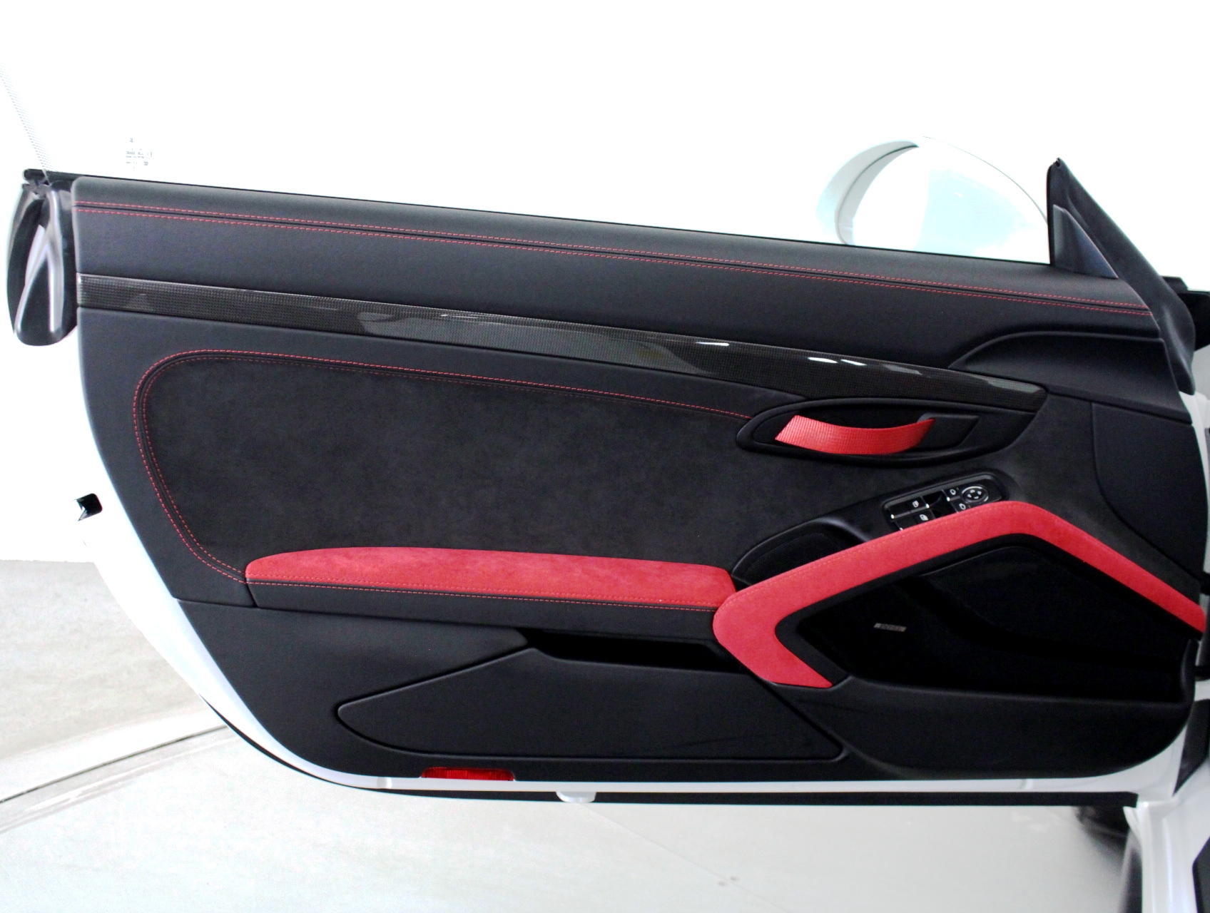 2018 porsche 911 gt2rs weissach auction bat 60 151-Mile Porsche 911 GT2 RS With Weissach Pack Is Auctioned Off