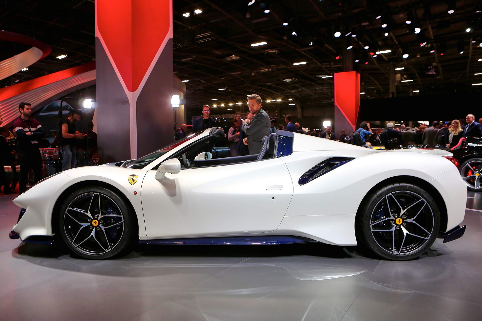 Auto Salon Paris / Mondial Paris Motor Show 2018, France, Paris, 02 Ferrari Drops Full Technical Specs As 488 Pista Spider Visits Paris