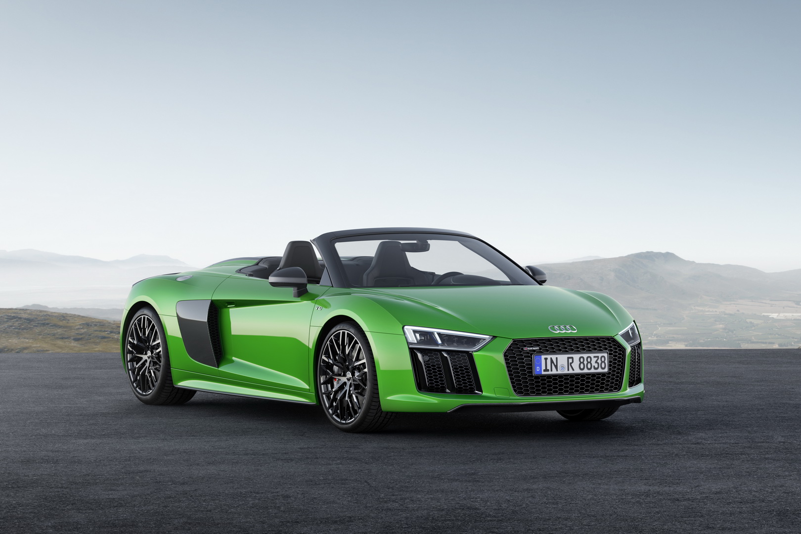 2017 audi r8 3 Certain 2017-2018MY Audi R8s Recalled Stateside Over Fire Concerns