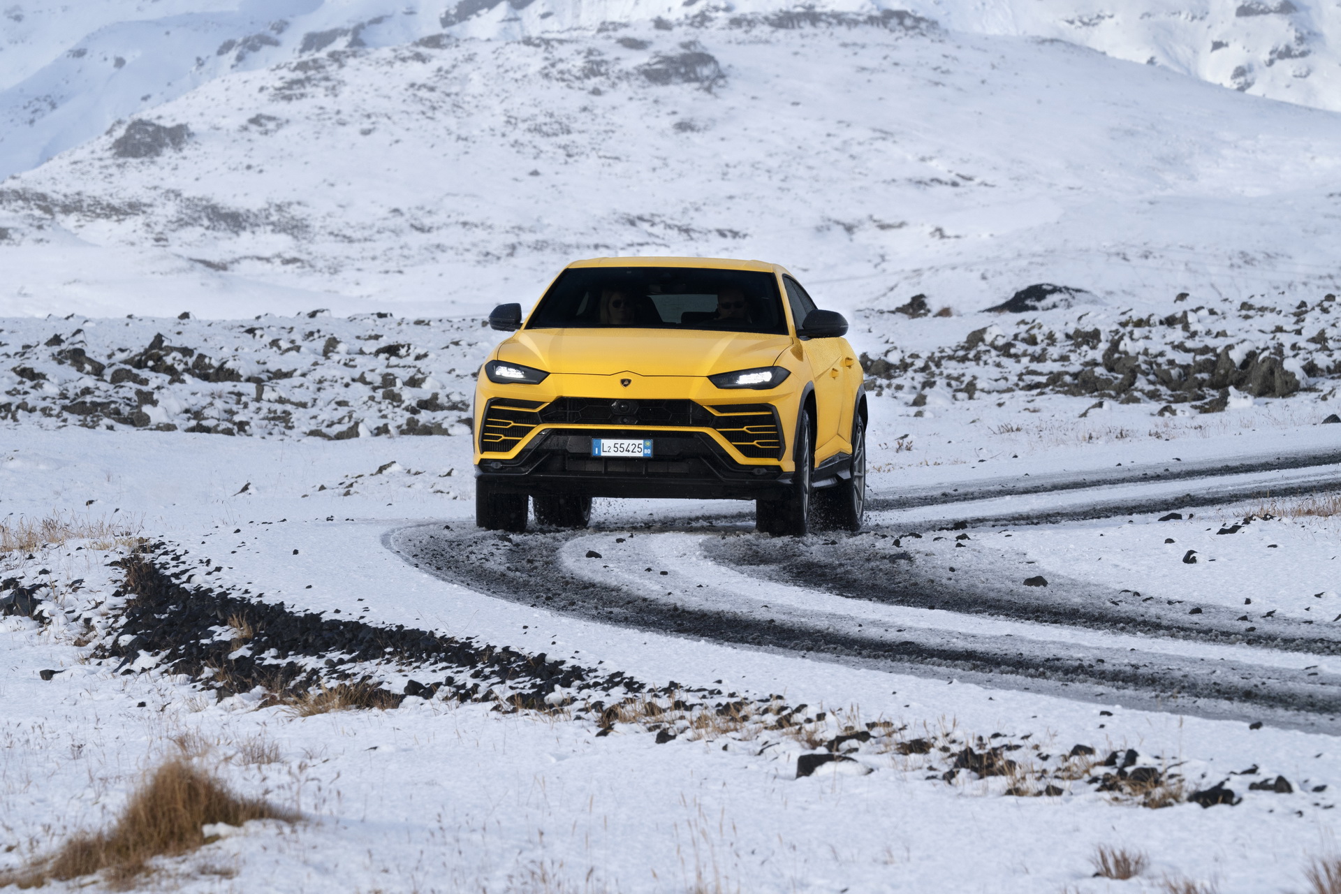 lamborghini sends urus to iceland 51 Lamborghini Sends Small Army Of Urus SUVs To Conquer Iceland