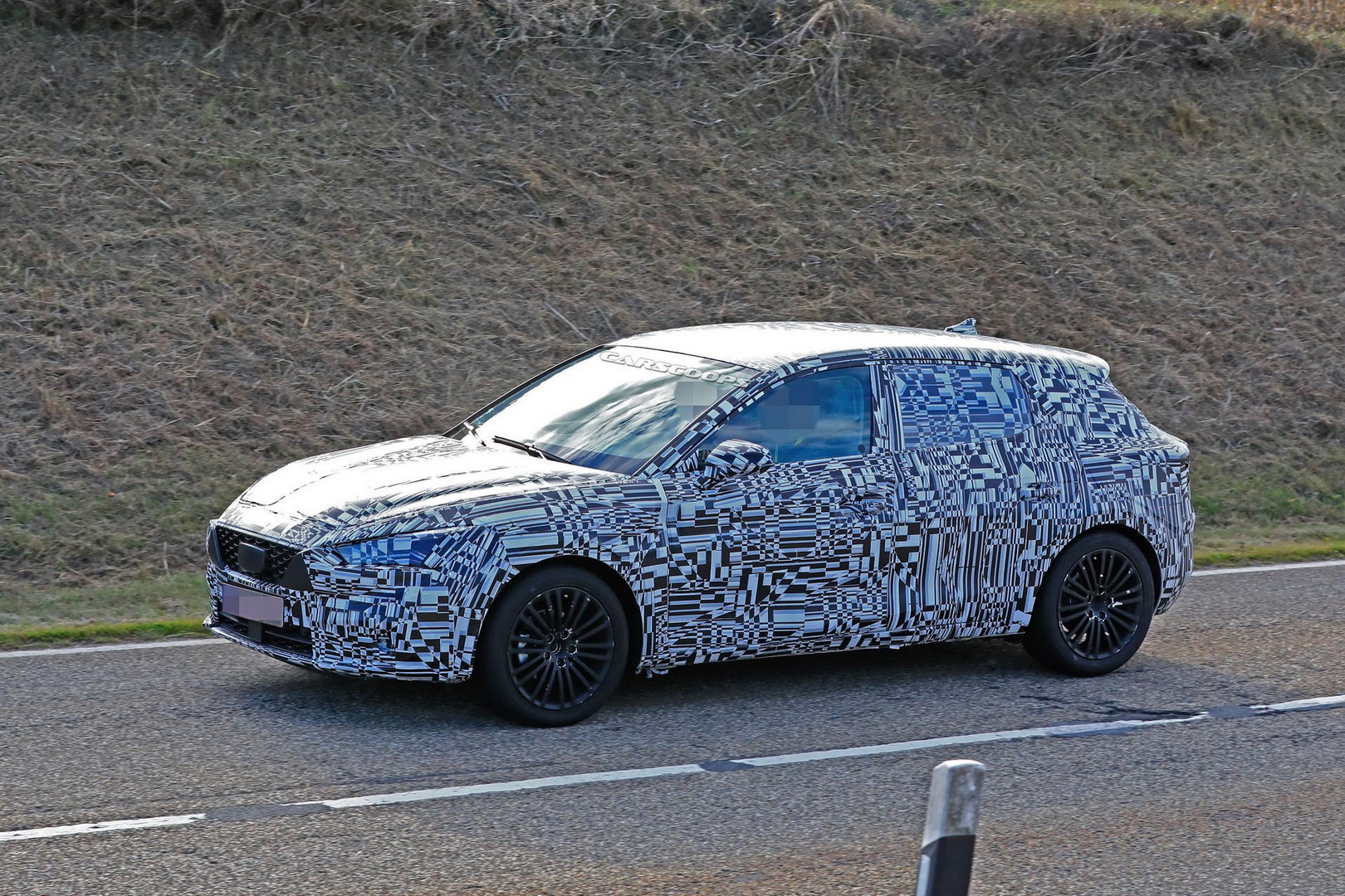 2020 seat leon spied 1 Seat Leon Concept Heading To 2019 Geneva Motor Show