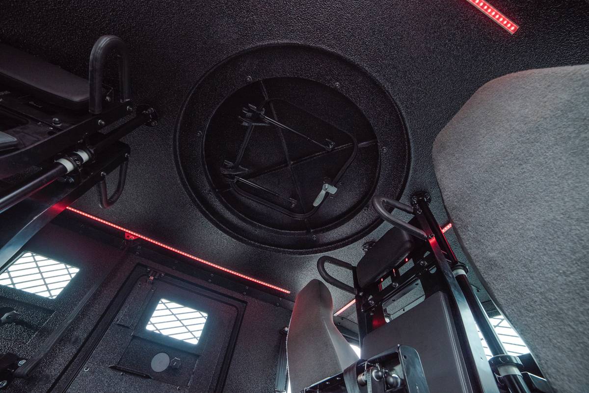 Inkas Superior APC 13 Canadian Inkas Superior APC/AMEV 4×4 Can Tackle Any Terrain In Any Weather