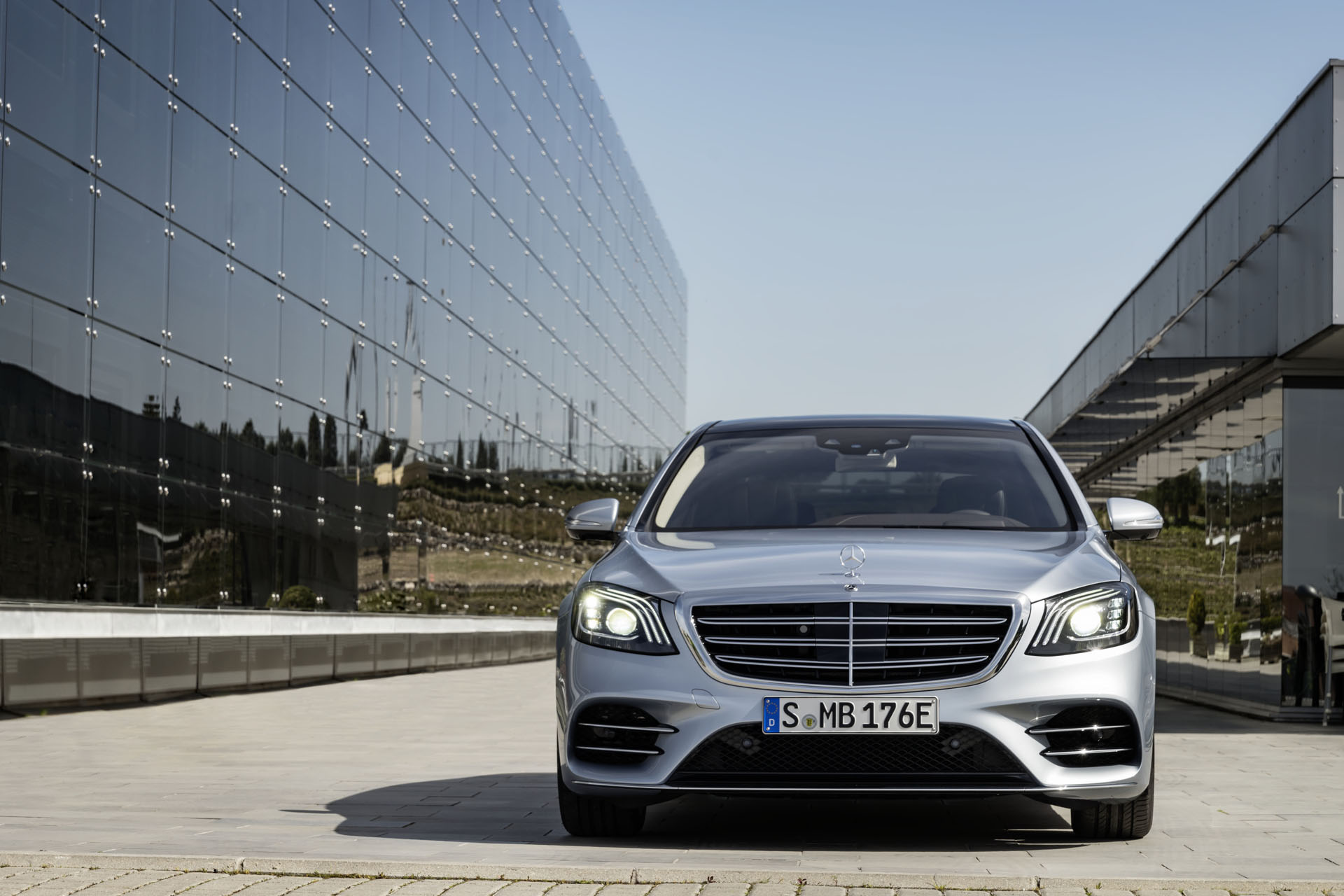 EQ Power: Neuer Plug-in-Hybrid Mercedes-Benz S 560 e: Mehr Leistung, mehr Reichweite Mercedes S560e PHEV Launches With 476 HP, 31 Miles Of Electric Range