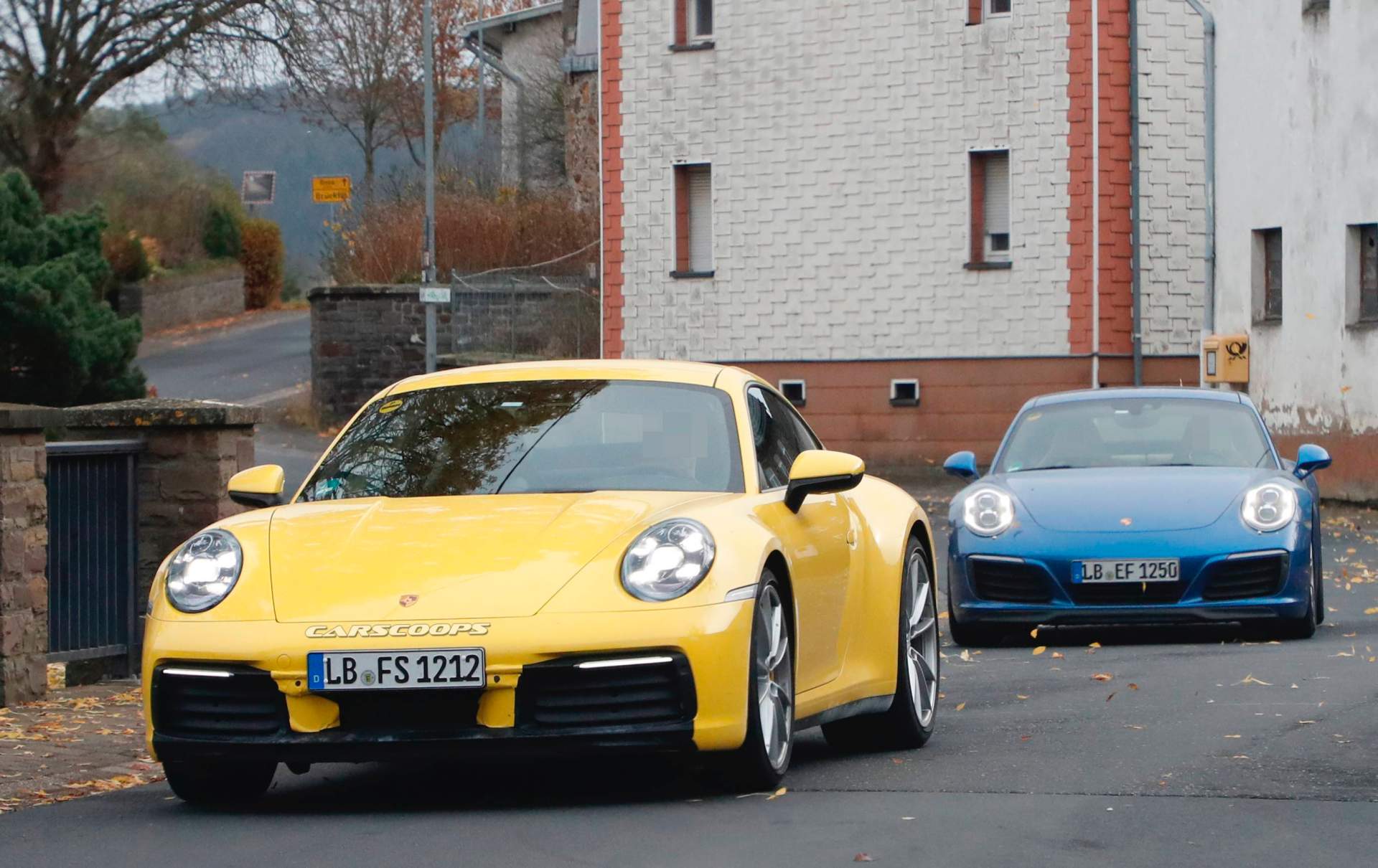 Porsche 911 (992) and Porsche 911 (991) 1 Spot The Changes: 2020 Porsche 911 (992) Spied Alongside 991 Predecessor