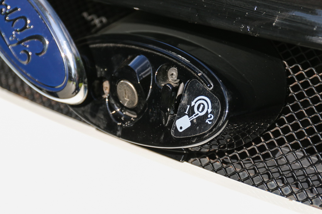 2009 ford focus rs mk2 17 Interested In A White Ford Focus RS Mk2 With Under 10k Miles?