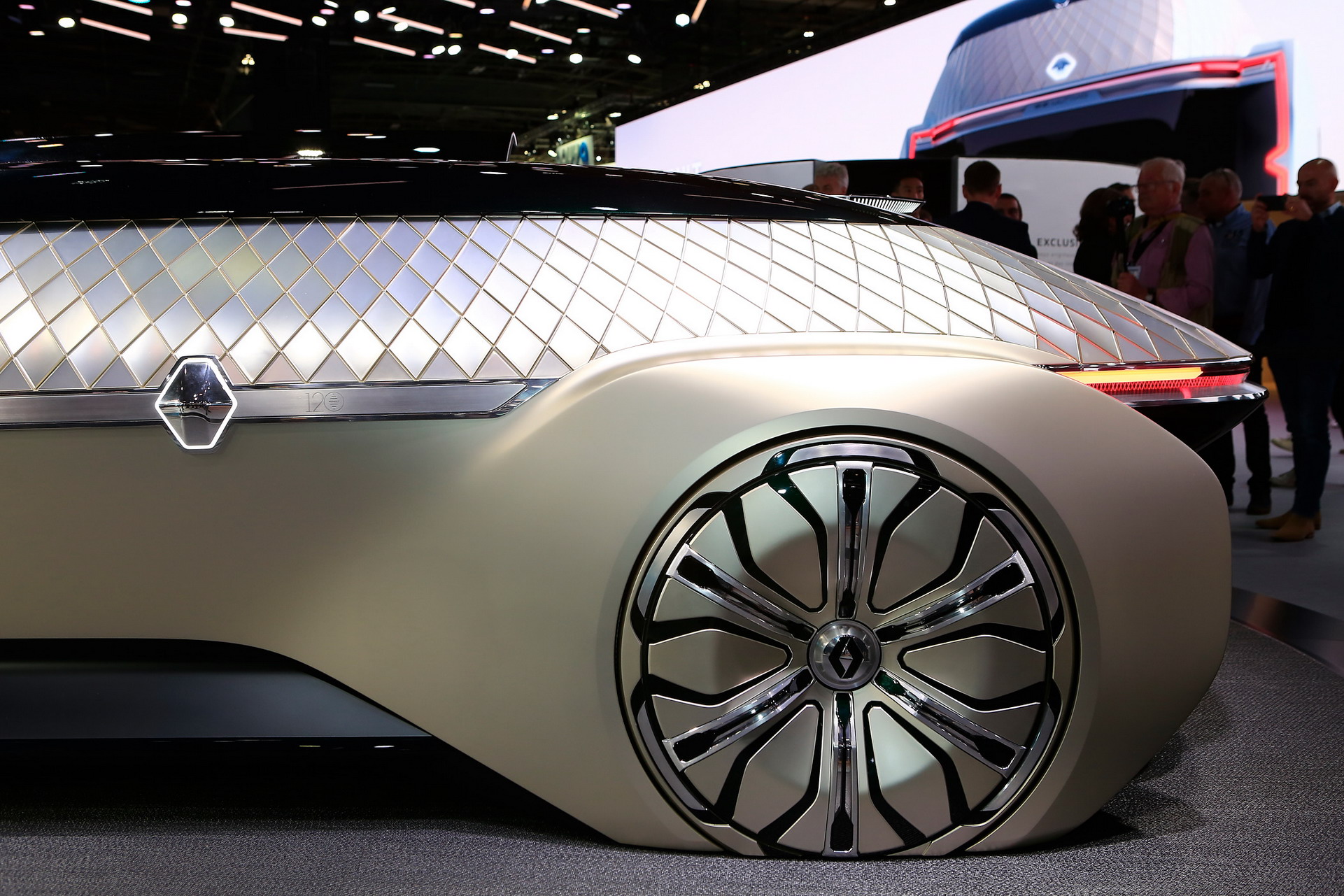 Renault 7 2018 Paris Auto Show Gallery: Renault