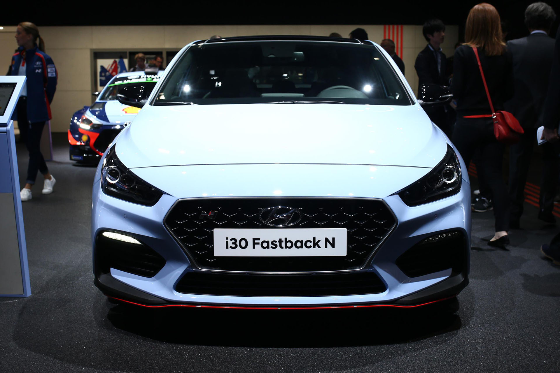 2019-Hyundai-i30-N-Fastback-paris-live-np-08 Hyundai i30 Fastback N Looks As Fast As It Does Slick