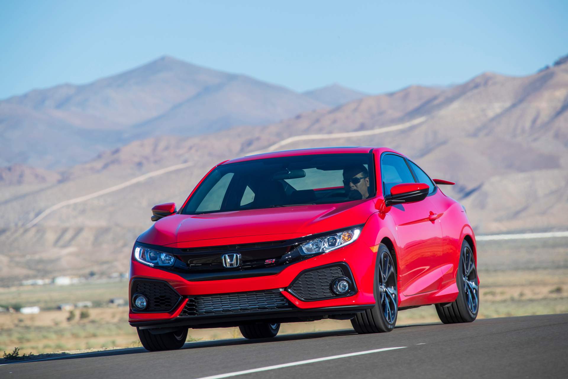 2019 Honda Civic Si Coupe 2019 Honda Civic Si Models Bring Minor Updates And $200 Price Hike