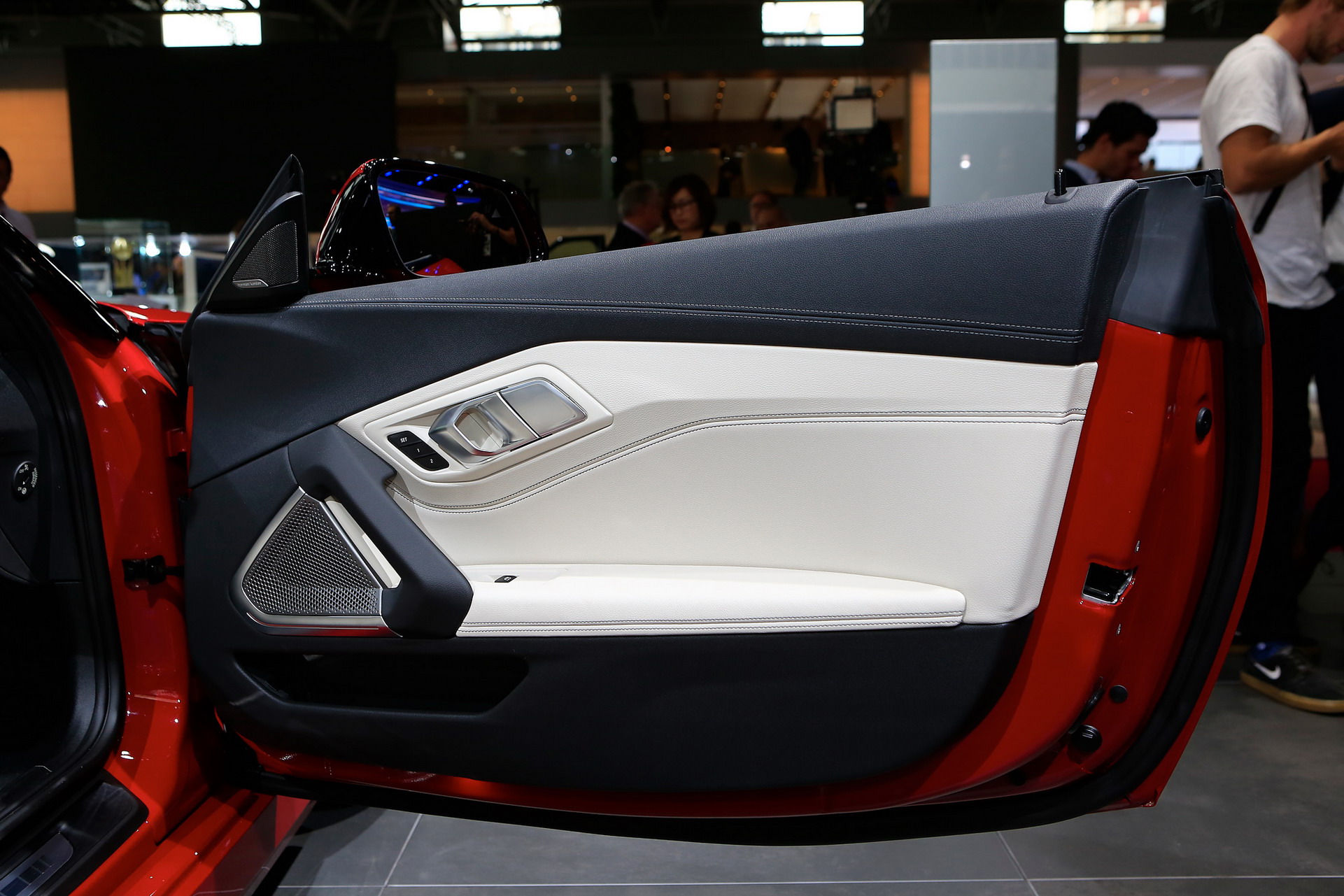 BMW 189 2018 Paris Auto Show Gallery: BMW