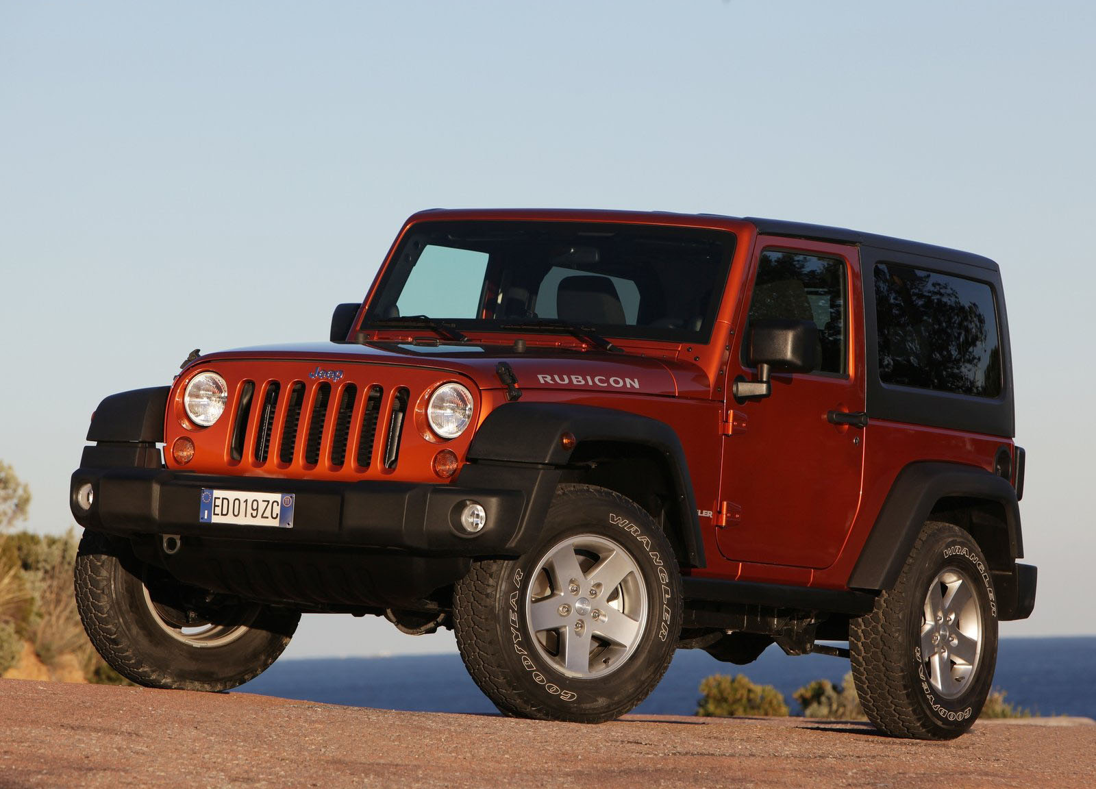 Jeep-Wrangler-2012-1600-02 Trucks Hold Their Value Better Than EVs And Luxury Sedans