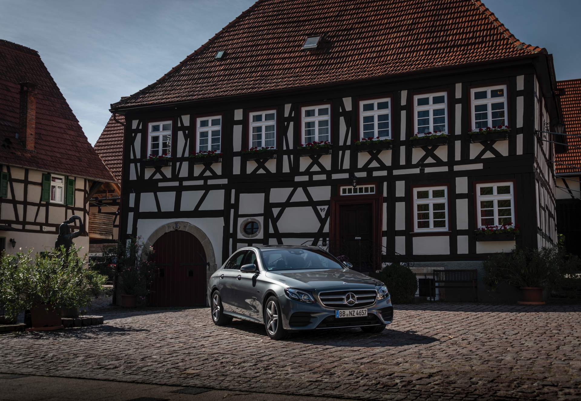 Driven by EQ Stuttgart 2018
Driven by EQ Stuttgart 2018 Mercedes E300e And E300de PHEVs Mix Electricity With Petrol And Diesel Power