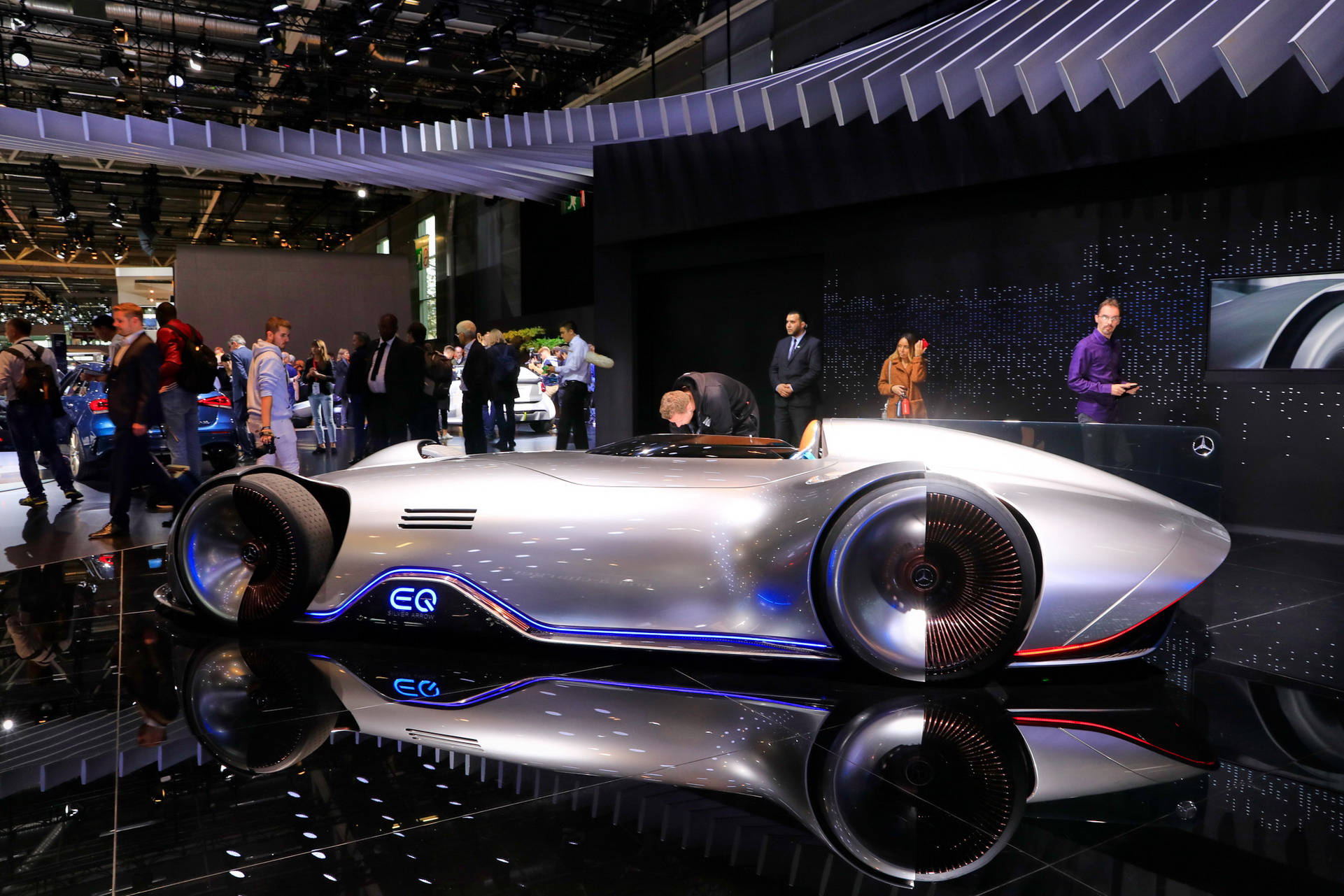 Mercedes B145 2018 Paris Auto Show Gallery: Mercedes-Benz