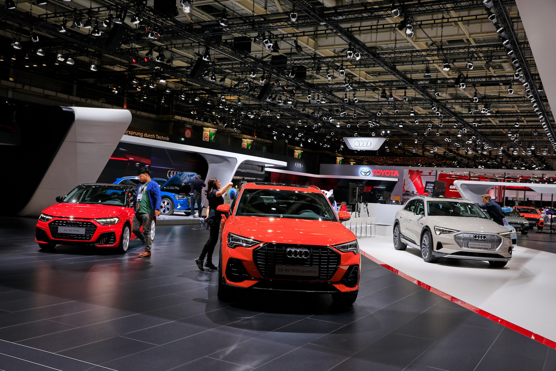General 10 2018 Paris Auto Show Gallery: General Views