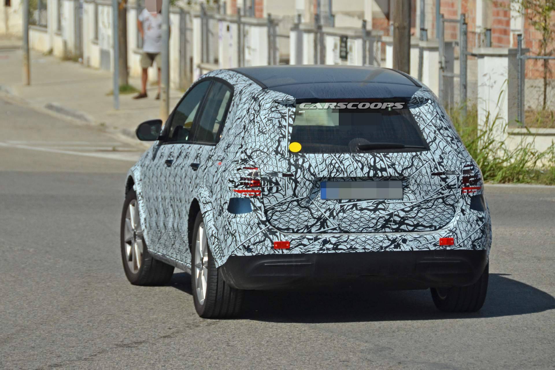Mercedes-EQ-B-test-mule-spy-shots-19 Is This B-Class Actually A Test Mule For Mercedes’ EQB Electric SUV?