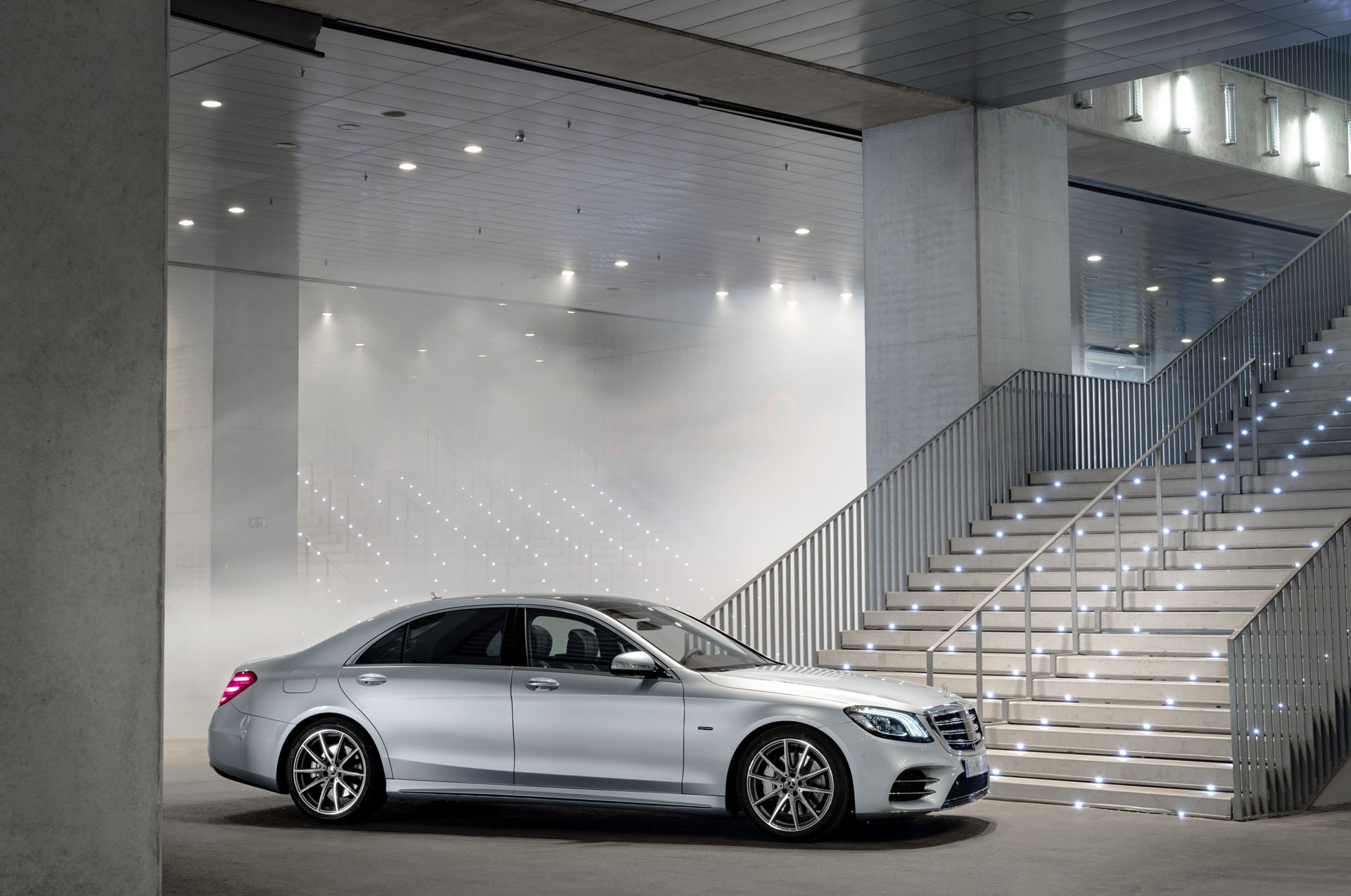 EQ Power: Neuer Plug-in-Hybrid Mercedes-Benz S 560 e: Mehr Leistung, mehr Reichweite Mercedes S560e PHEV Launches With 476 HP, 31 Miles Of Electric Range