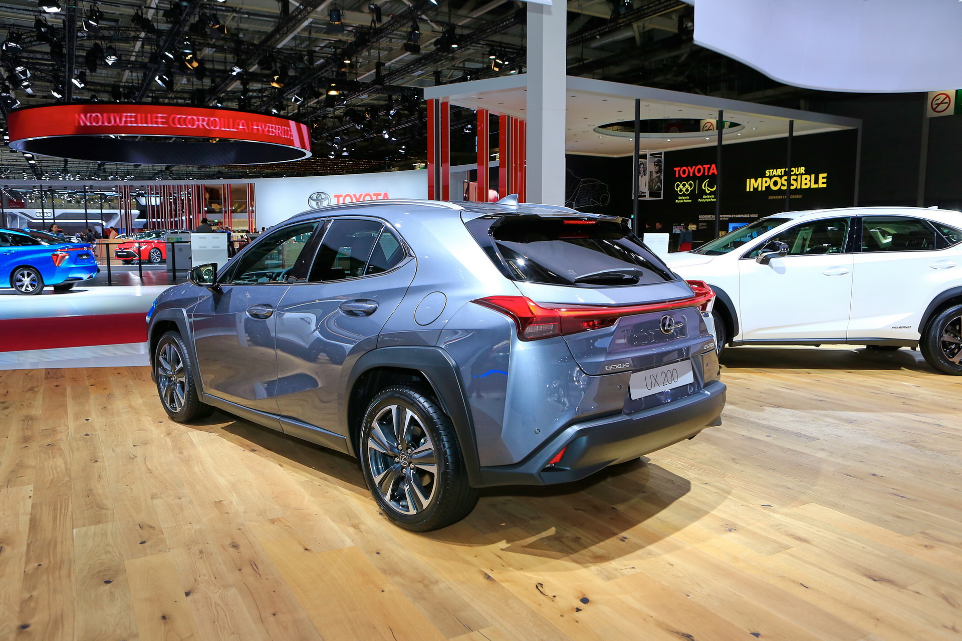 2019 lexus ux paris livepics 6 Lexus UX Ready To Go Hunt Some Small Crossovers In Europe