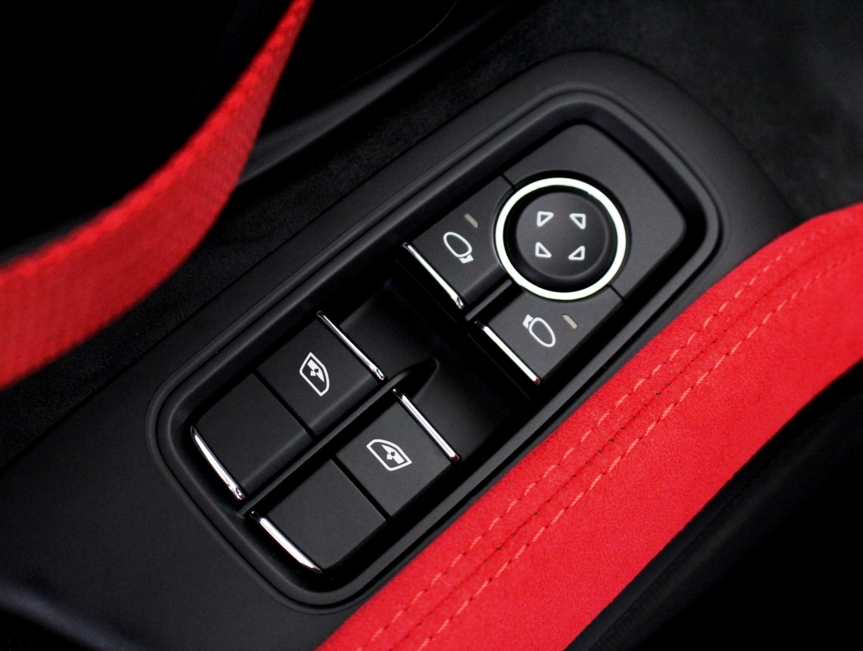 2018 porsche 911 gt2rs weissach auction bat 67 151-Mile Porsche 911 GT2 RS With Weissach Pack Is Auctioned Off