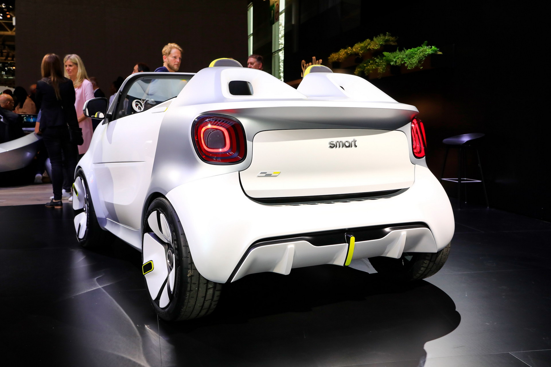 Smart 13 2018 Paris Auto Show Gallery: Smart