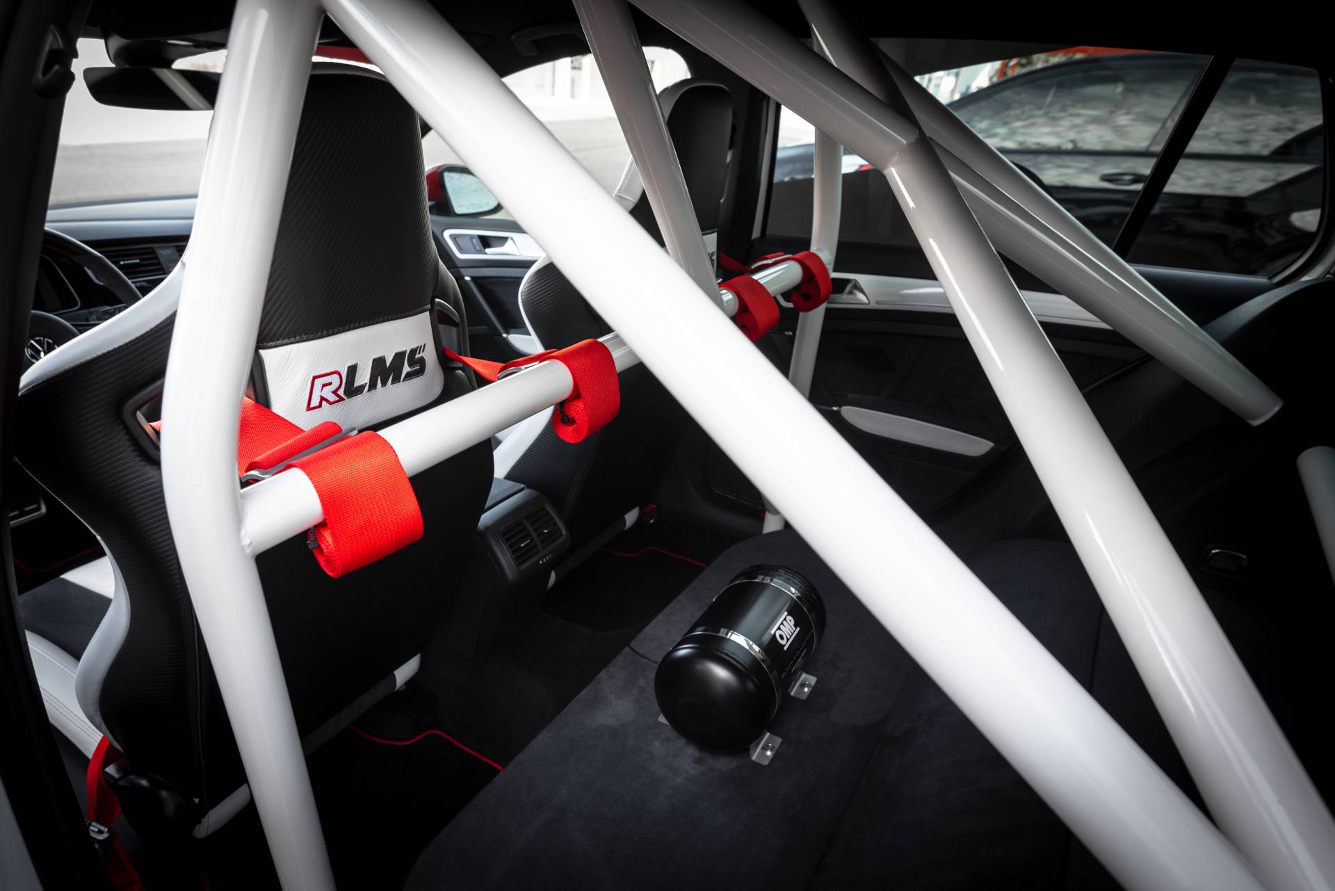 APR VW Golf RLMS 6 APR’s VW Golf RLMS SEMA Show Car Is A 536HP Track Toy