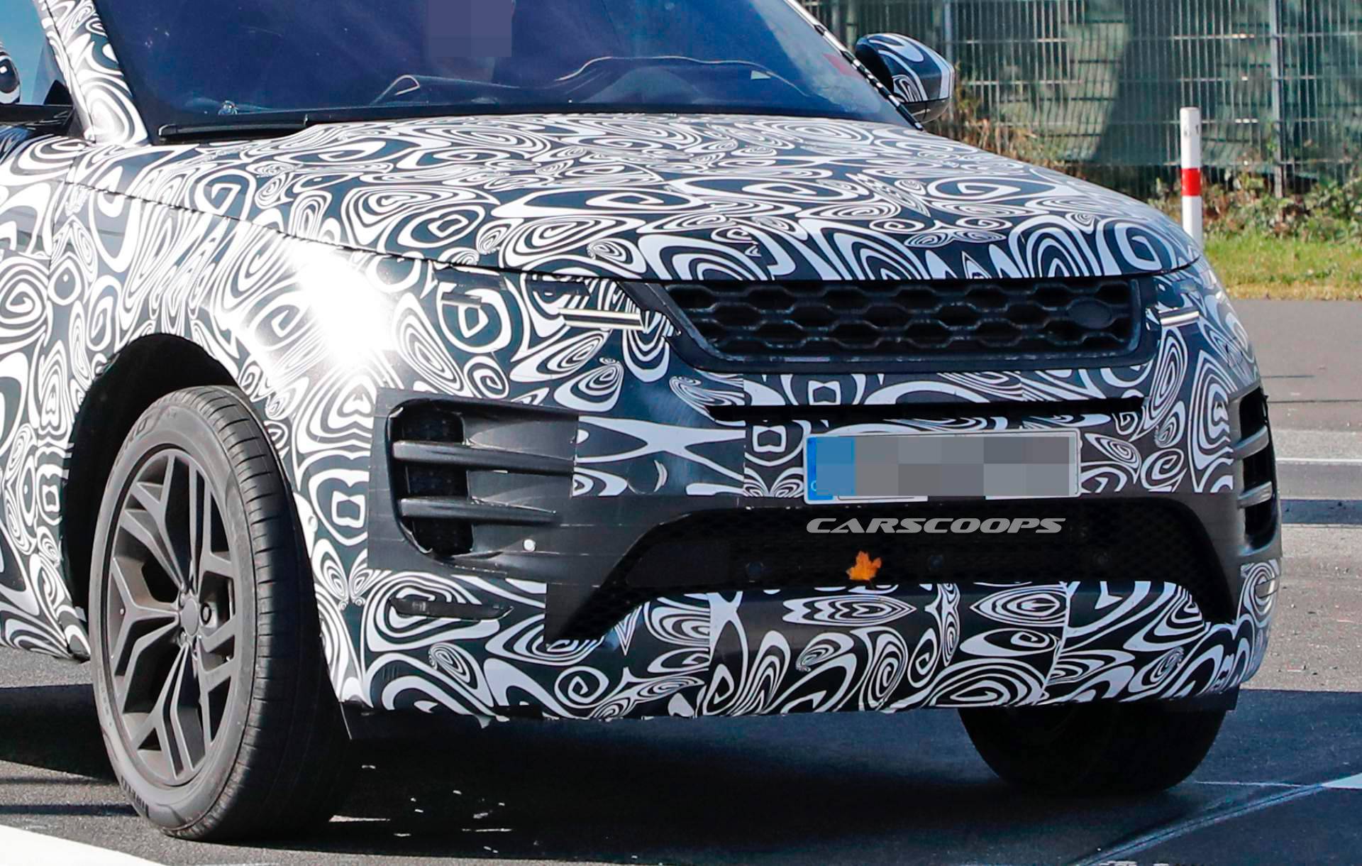 2019 Range Rover Evoque spy shots 3 2019 Range Rover Evoque Looks Like A Baby Velar Inside Too