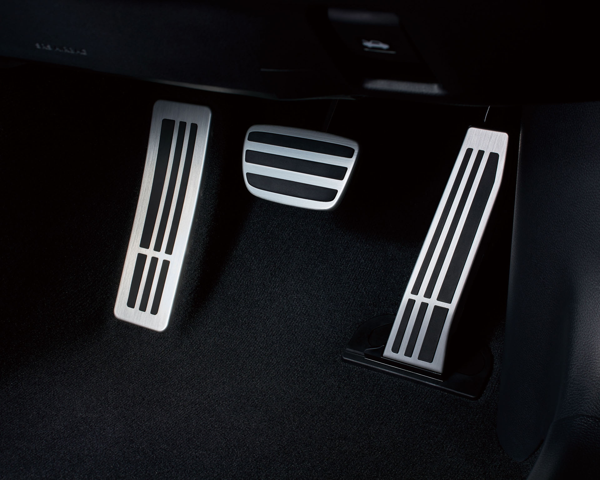 2019-lexus-es-jdm-49 2019 Lexus ES Launches In Japan Complete With Digital Mirrors