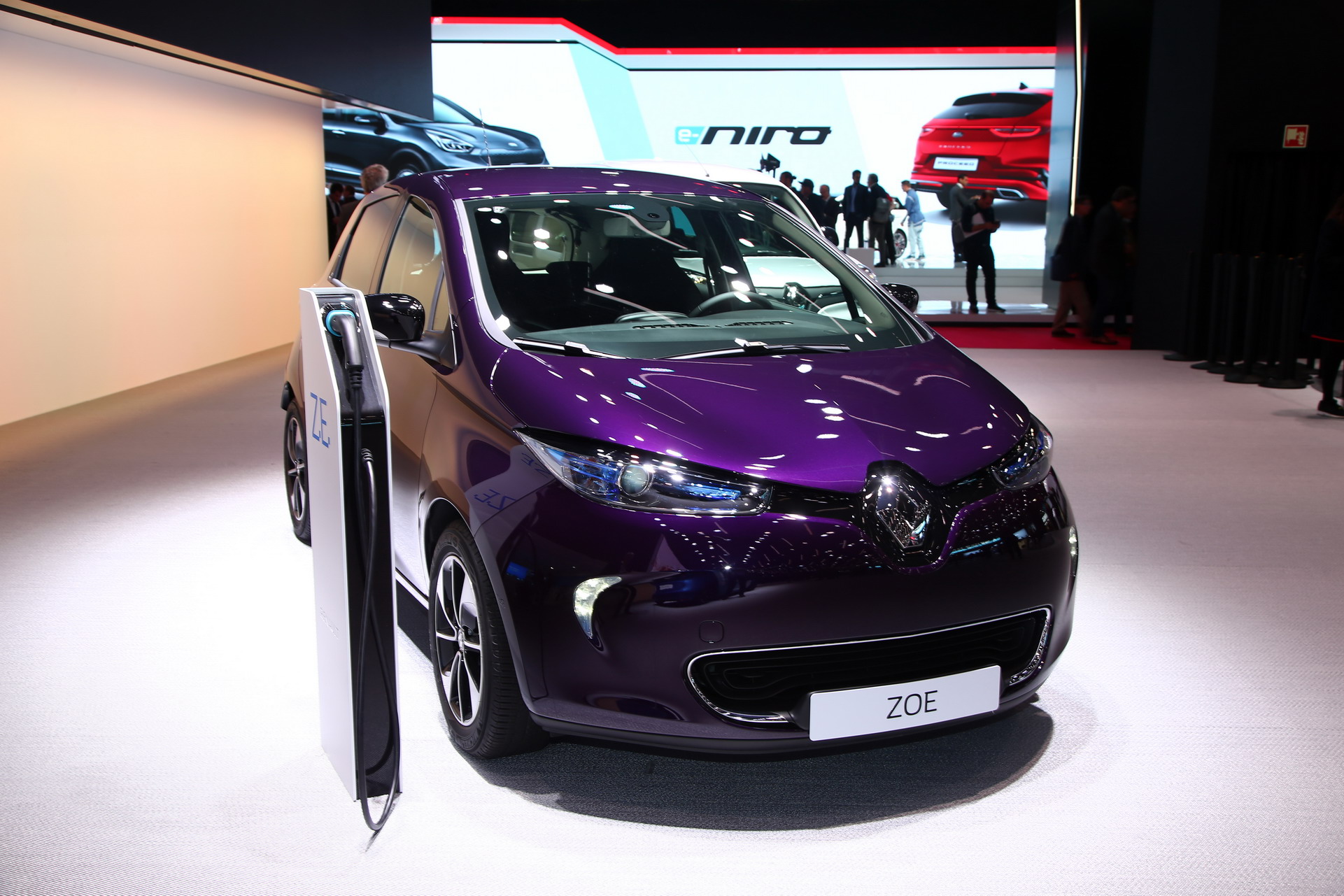 Renault 16c 2018 Paris Auto Show Gallery: Renault