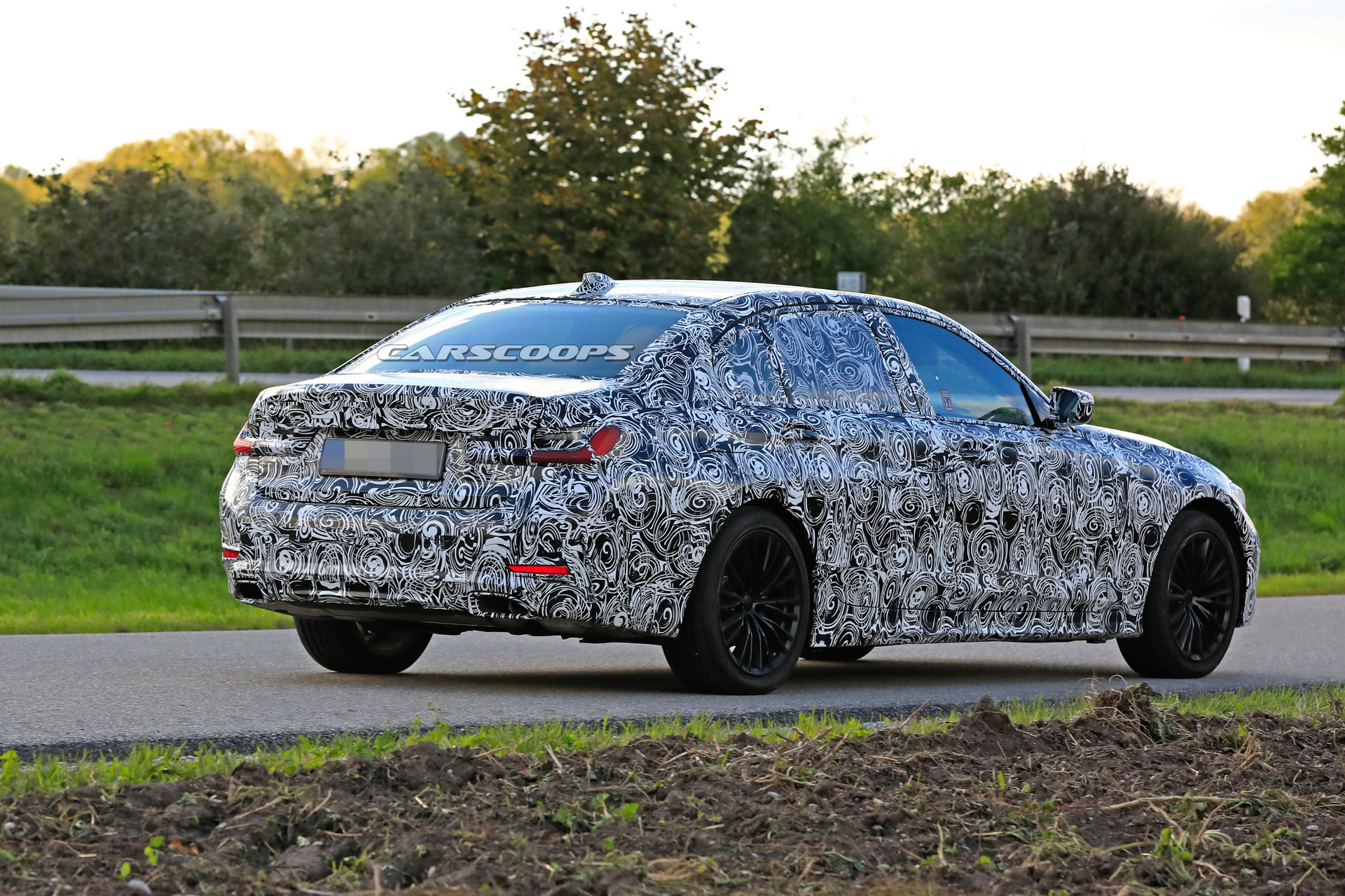2019 bmw 3 series lwb spy shots-7 2019 BMW 3-Series Long Wheelbase Stretches Out In First Spy Images