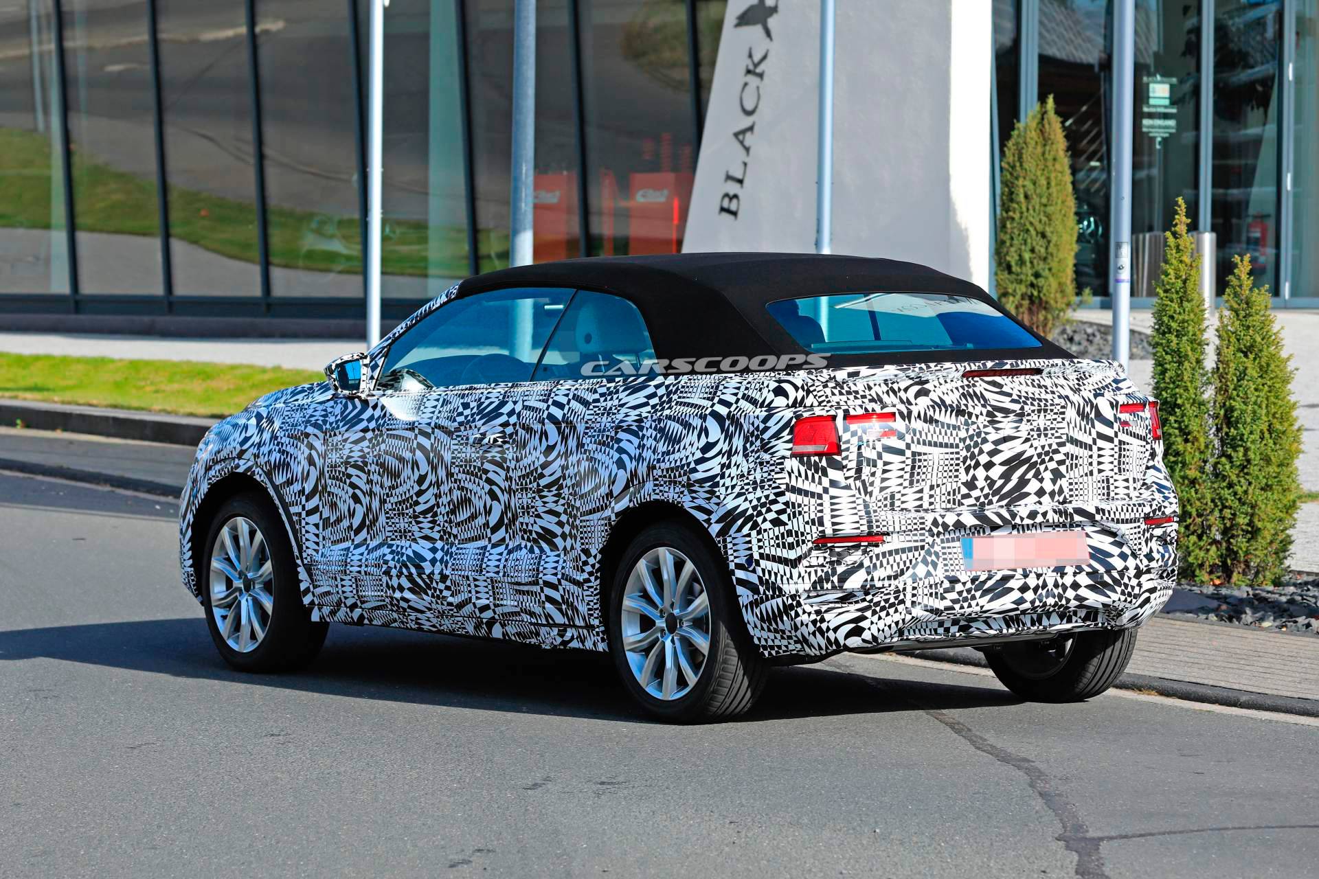 2020 VW T-Roc Cabriolet spy shots 10 2020 VW T-Roc Convertible SUV Reveals Its Soft Top For The First Time