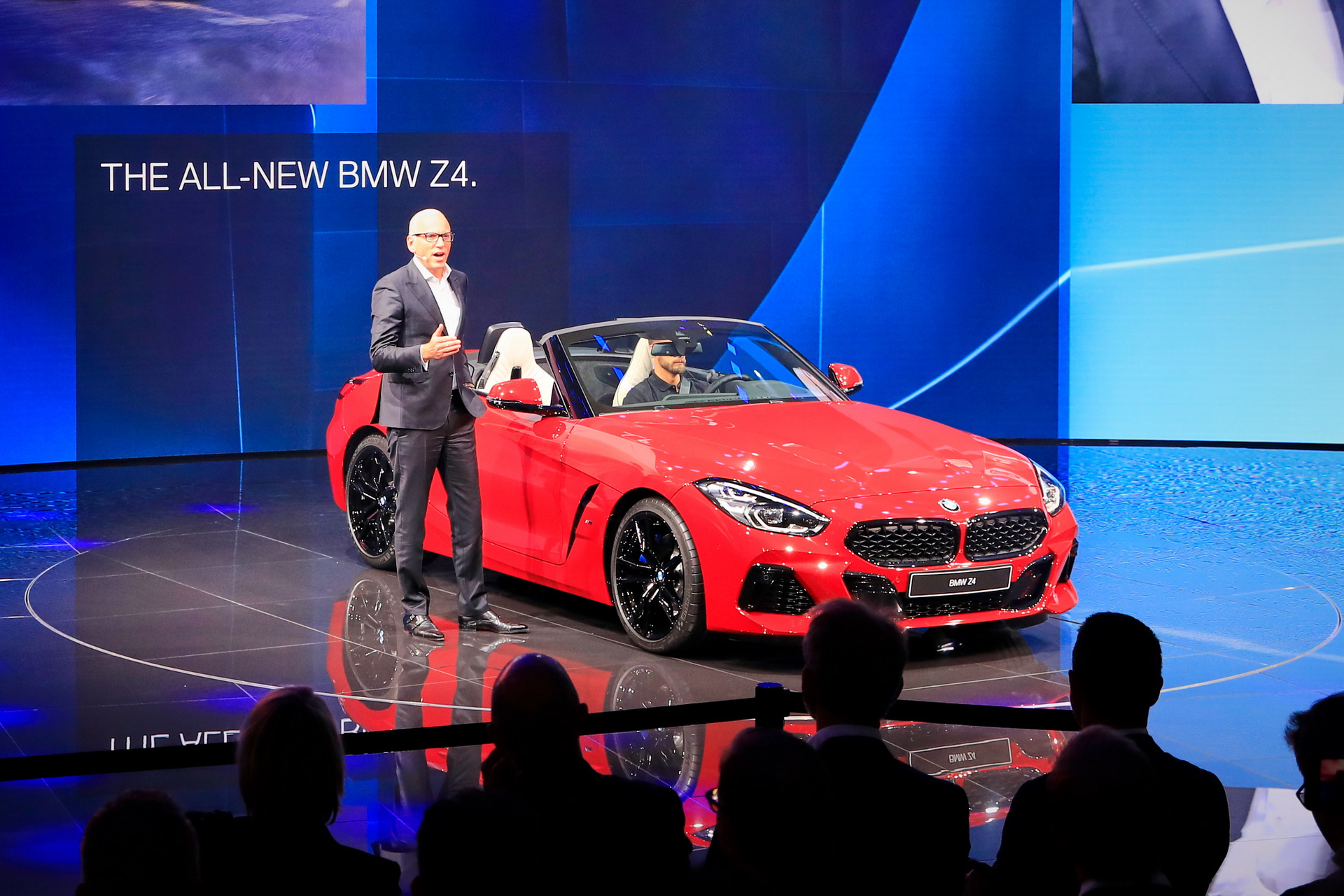 2019-BMW-Z4-12 New BMW Z4 Promises To Excite Drivers With Its Handling Dynamics