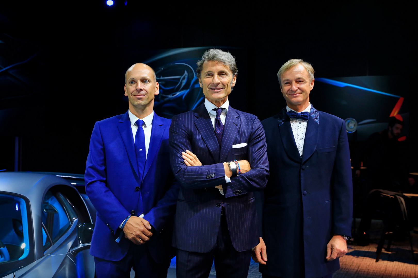 Bugatti Divo Bugatti Divo Looks Spectacular Under Any Light, Check It Out In 92 Images From Paris