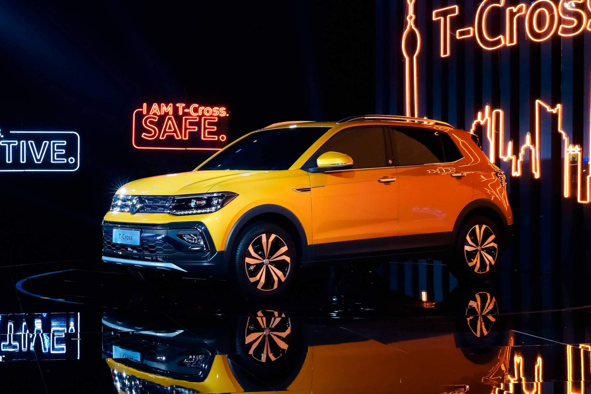 World Premiere of the all-new T-Cross (China) in Shanghai China’s VW T-Cross Has Tiguan-Like Face, See How South America’s Model Looks Too