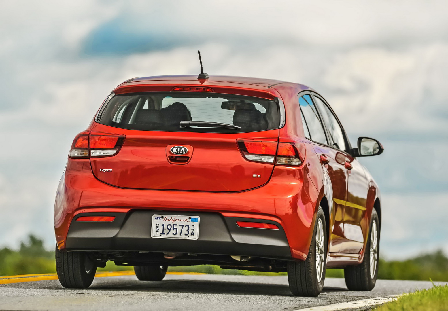 2018 kia rio 10 2019 Kia Rio Range Simplified, Manual Transmission Is Out