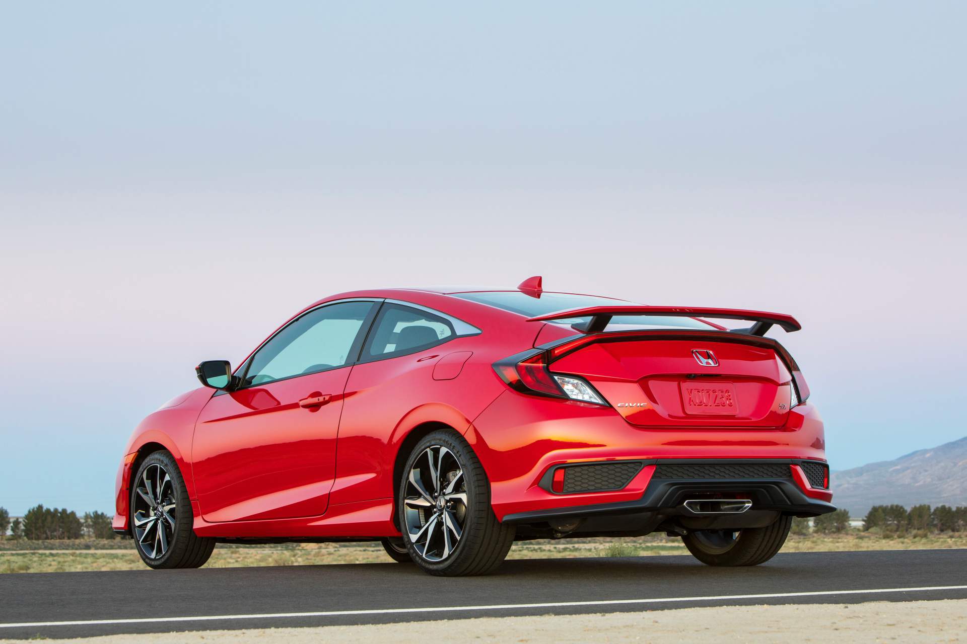 2019 Honda Civic Si Coupe 2019 Honda Civic Si Models Bring Minor Updates And $200 Price Hike