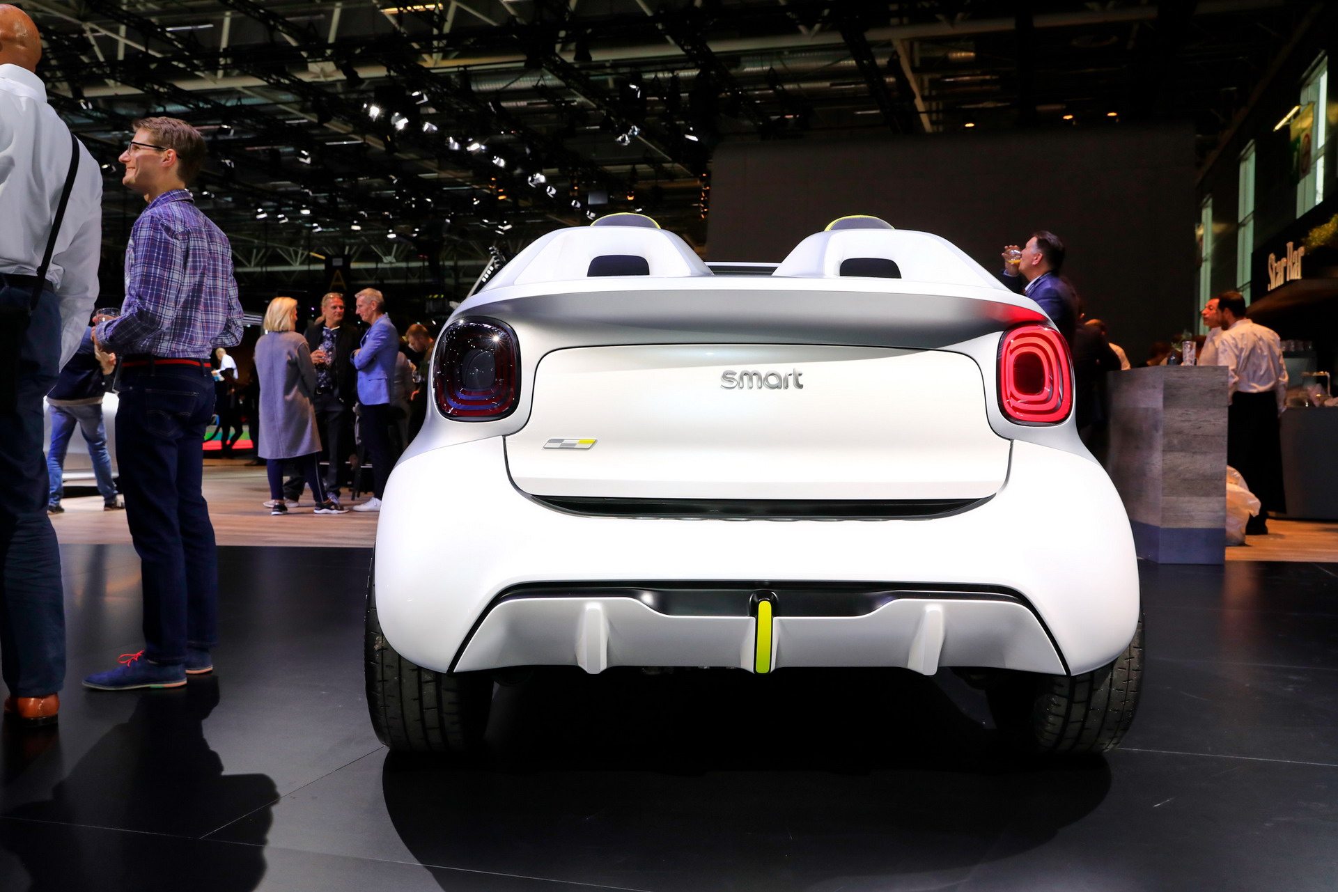 Smart 22 2018 Paris Auto Show Gallery: Smart
