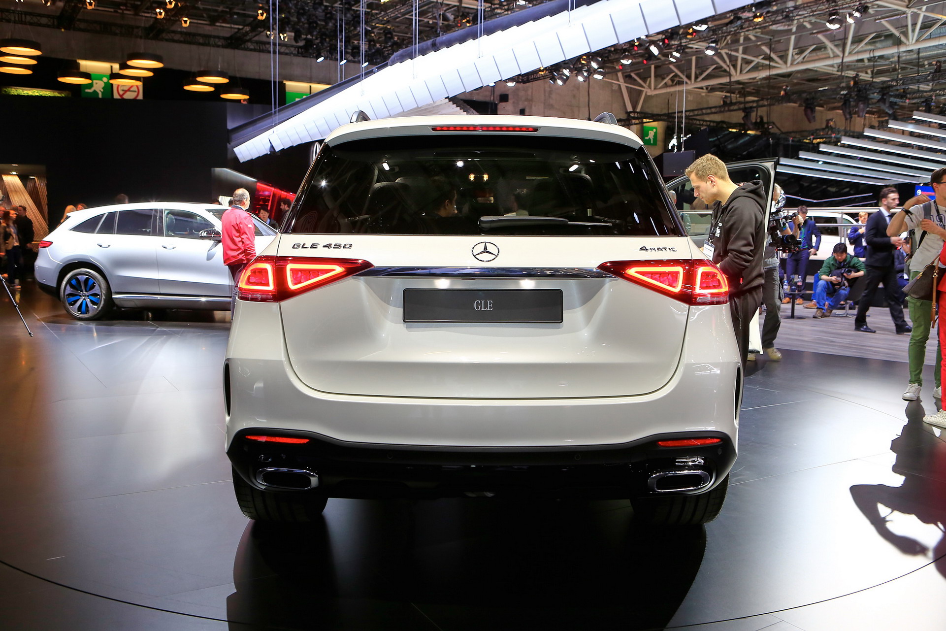 Mercedes B59 2018 Paris Auto Show Gallery: Mercedes-Benz