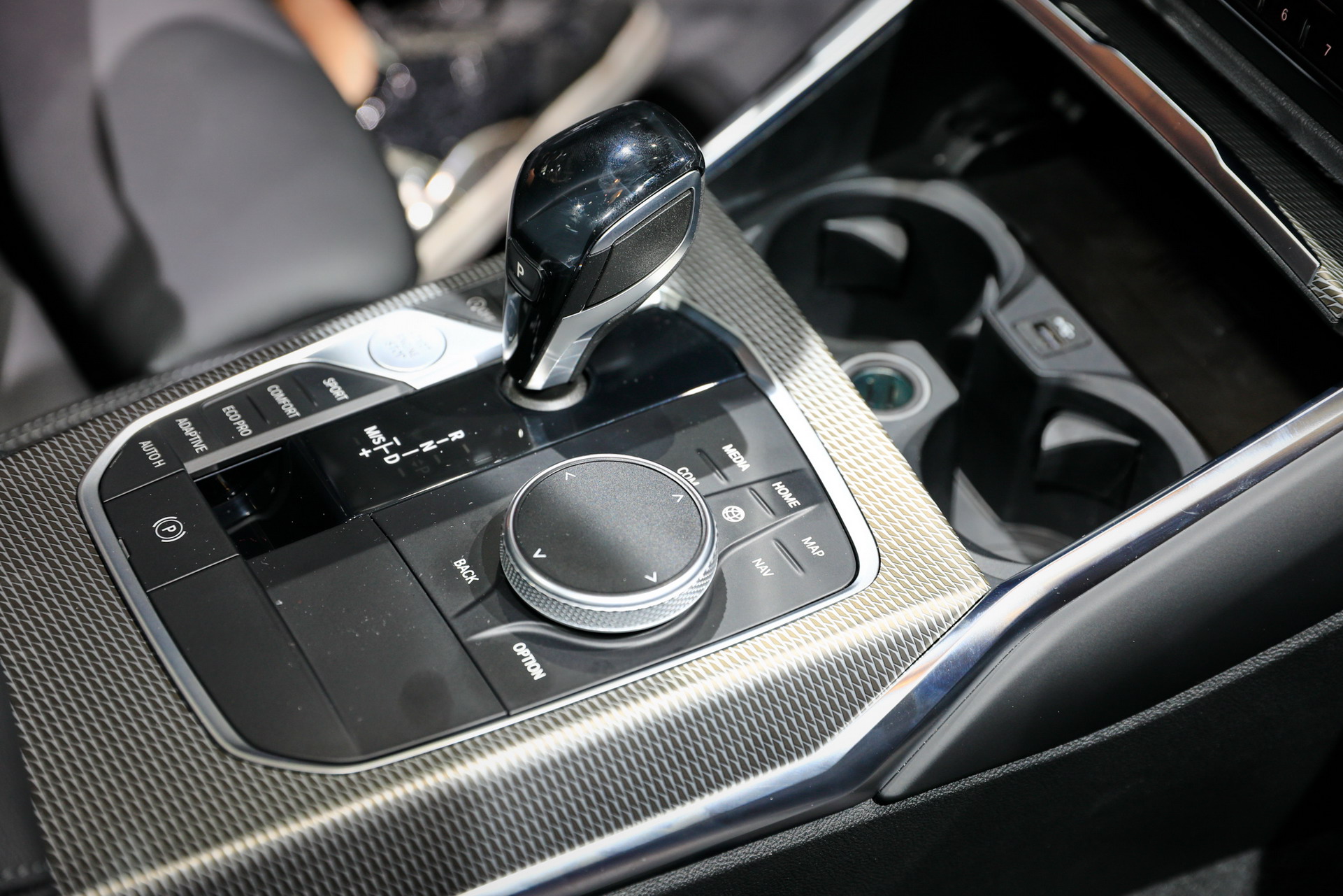 BMW 18 2018 Paris Auto Show Gallery: BMW