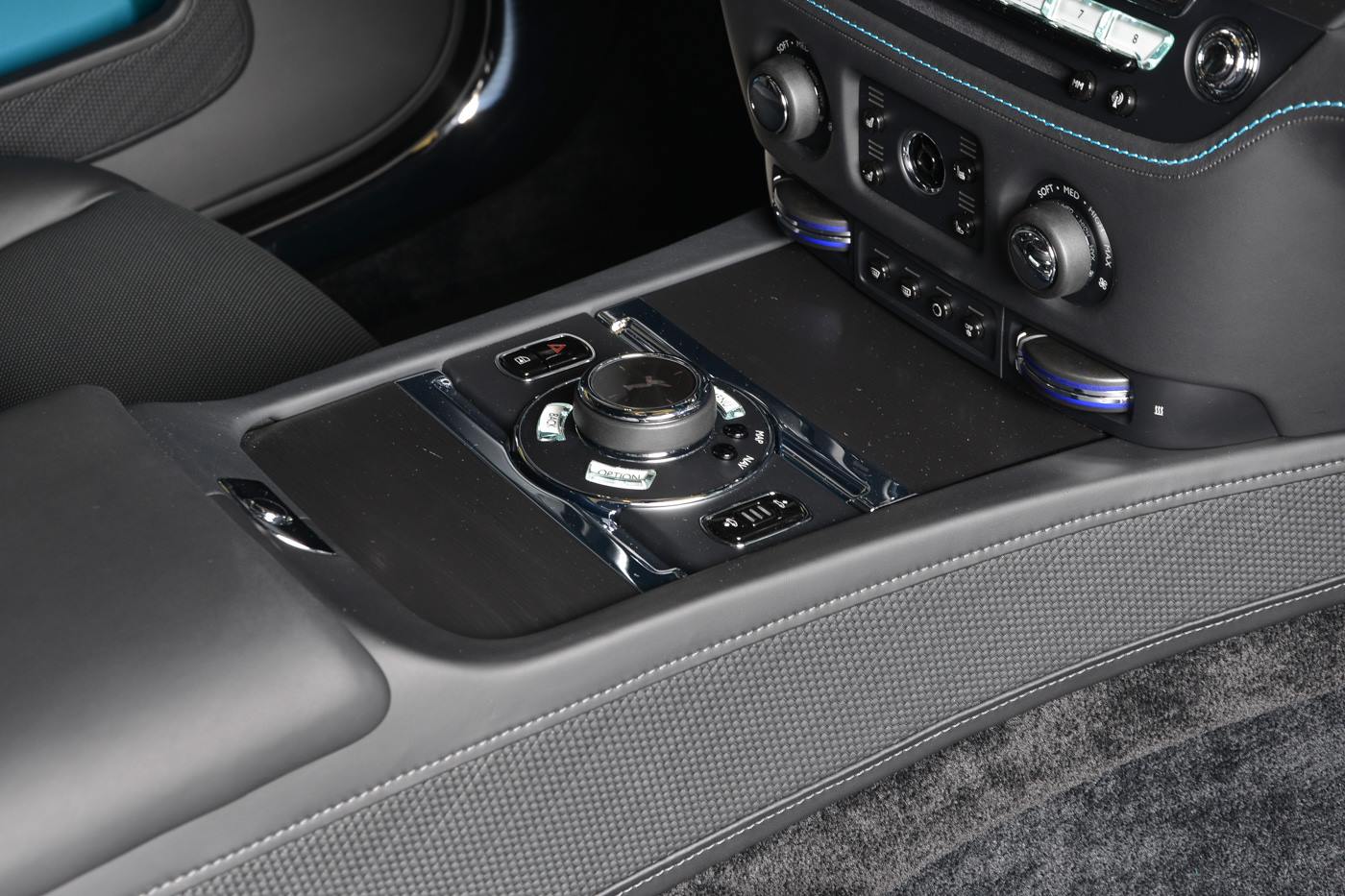 rolls royce wraith adamas abu dhabi 10 Rolls-Royce’s Wraith Adamas Is Something Only 40 People Will Get To Own