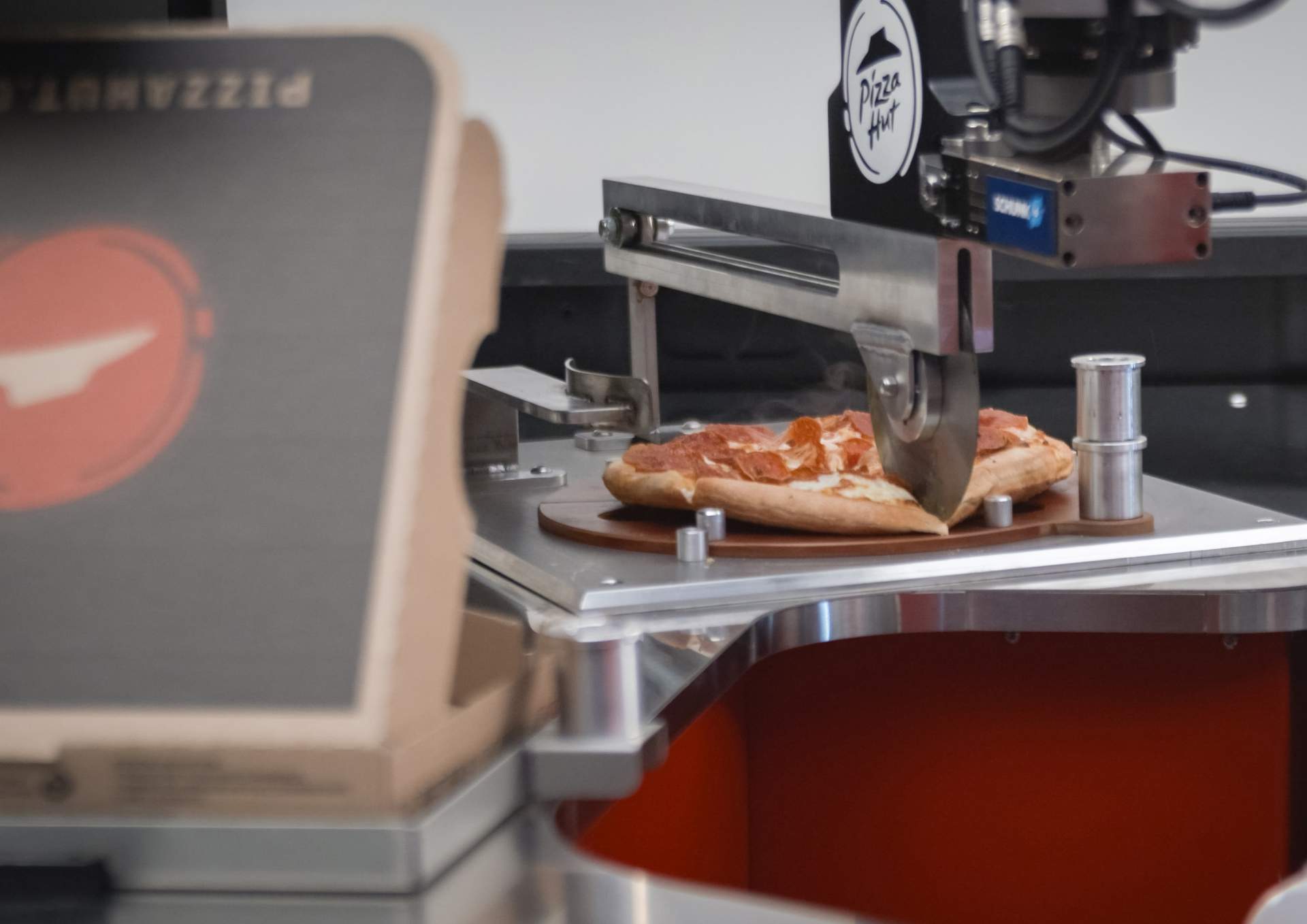 Toyota Pie Pro Tundra Hydrogen Fuel Cell Concept 16 Toyota Built A Mirai Hydrogen-Powered Tundra With A Robo Pizza Maker