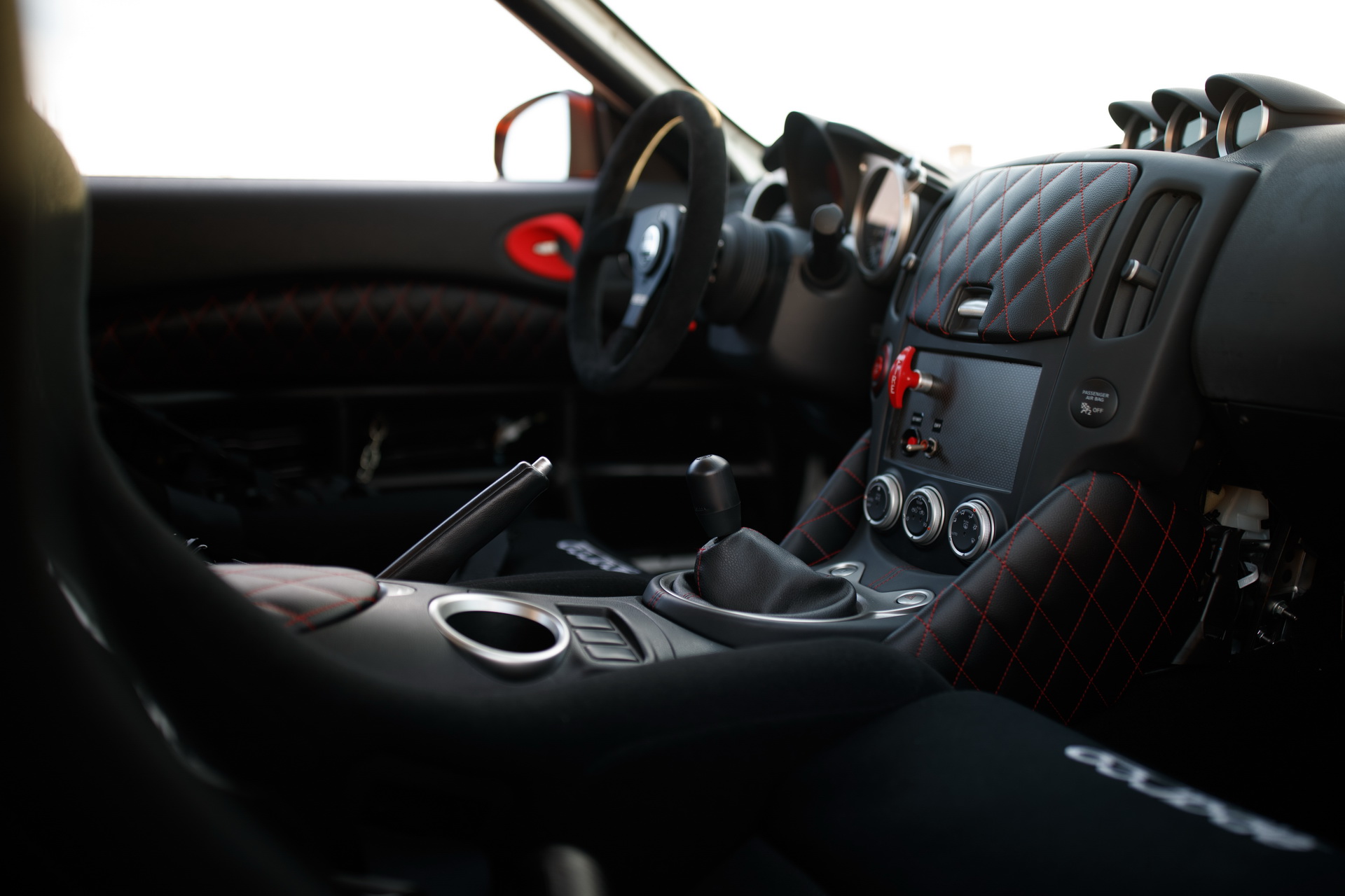 nissan 370z project clubsport 23 sema 8 Nissan Project Clubsport 23 Is One Track-Focused, Twin-Turbo 370Z