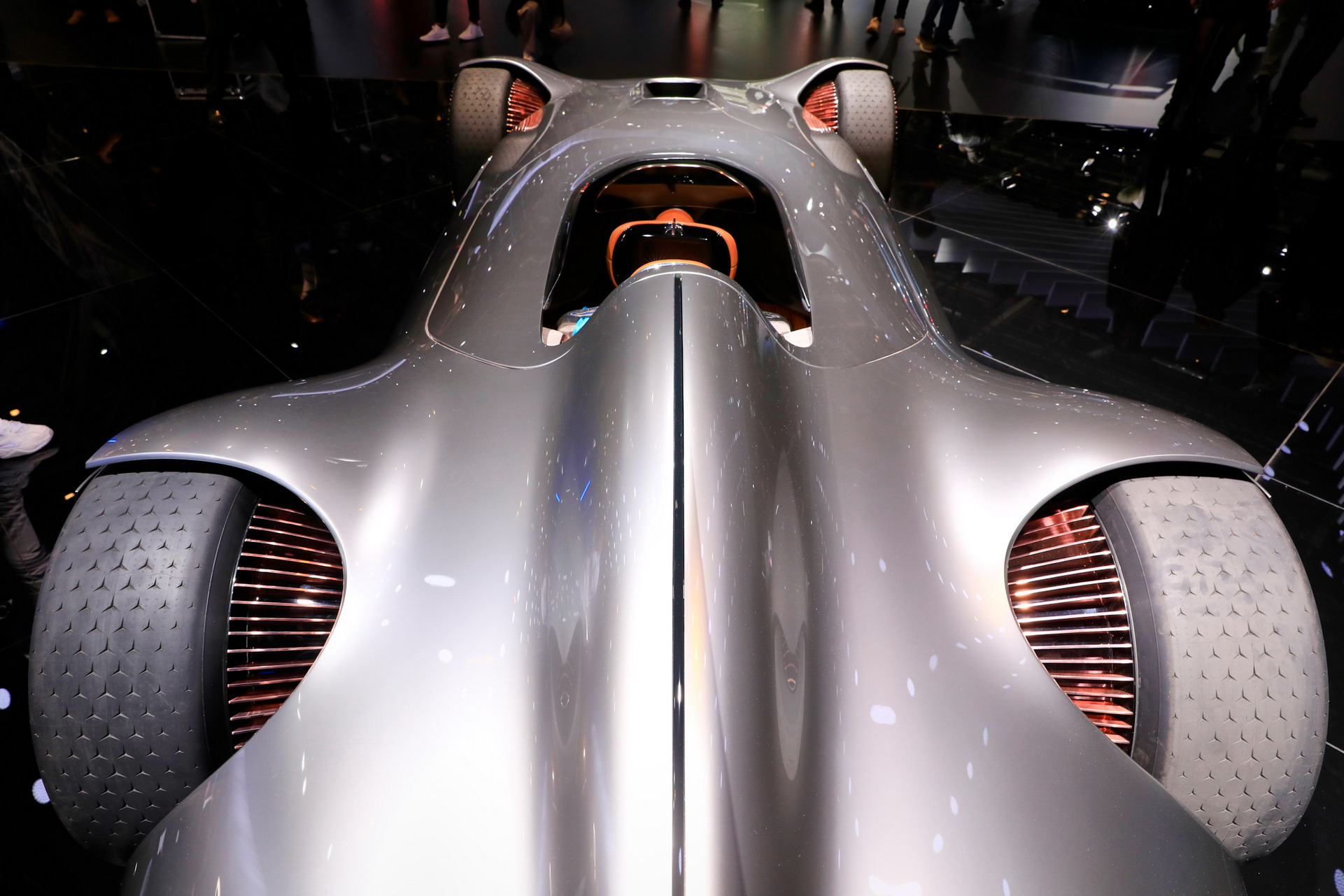 Mercedes B161 2018 Paris Auto Show Gallery: Mercedes-Benz