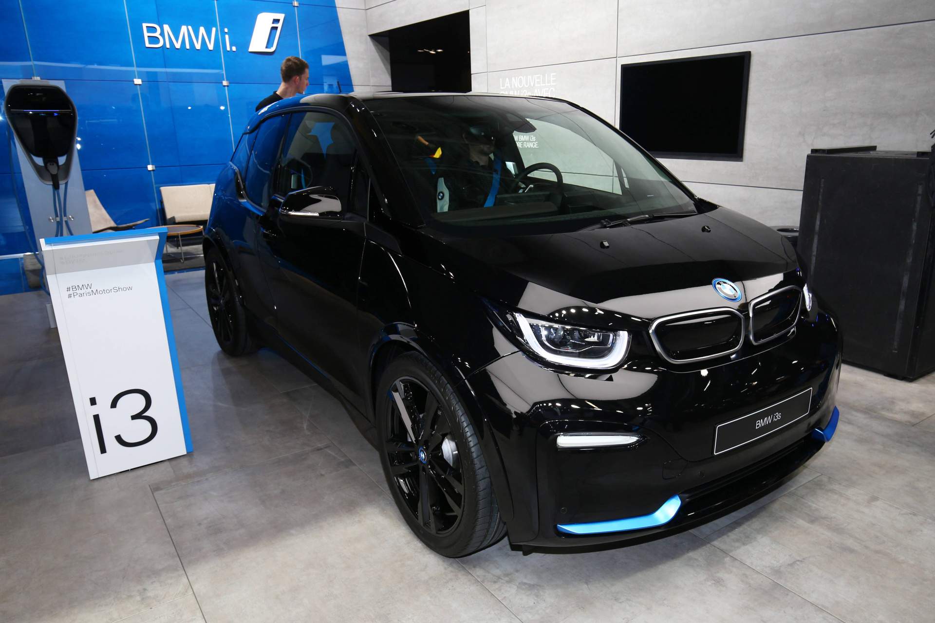 2019 BMW i3S 7 BMW Drops Range Extender Option As i3 Gains Bigger Battery