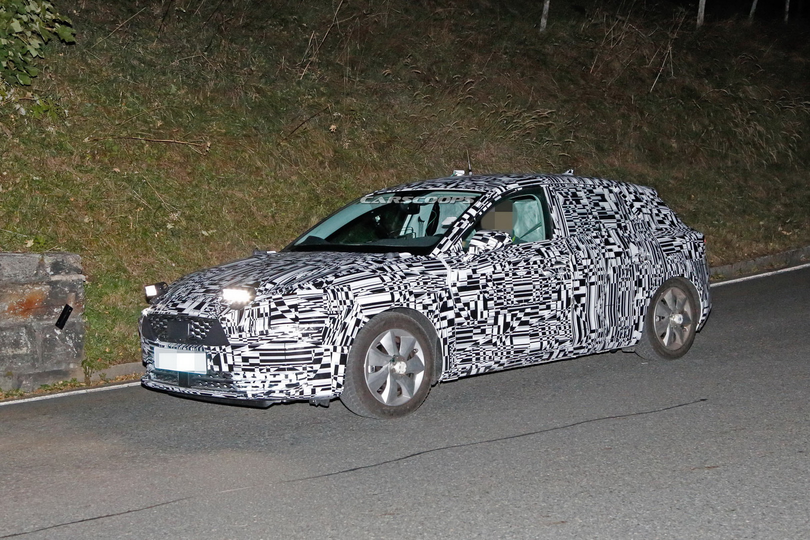 2020 seat leon spied 12 Seat Leon Concept Heading To 2019 Geneva Motor Show