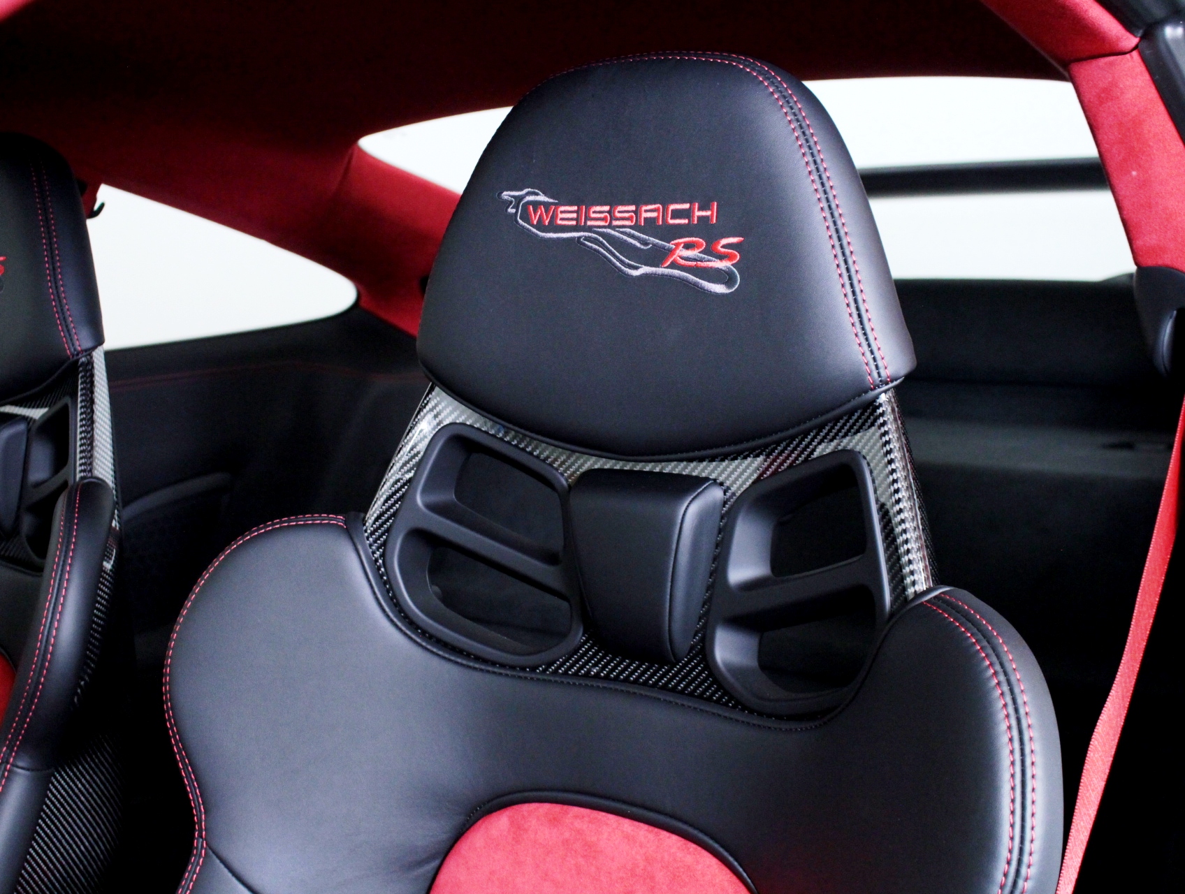 2018 porsche 911 gt2rs weissach auction bat 58 151-Mile Porsche 911 GT2 RS With Weissach Pack Is Auctioned Off