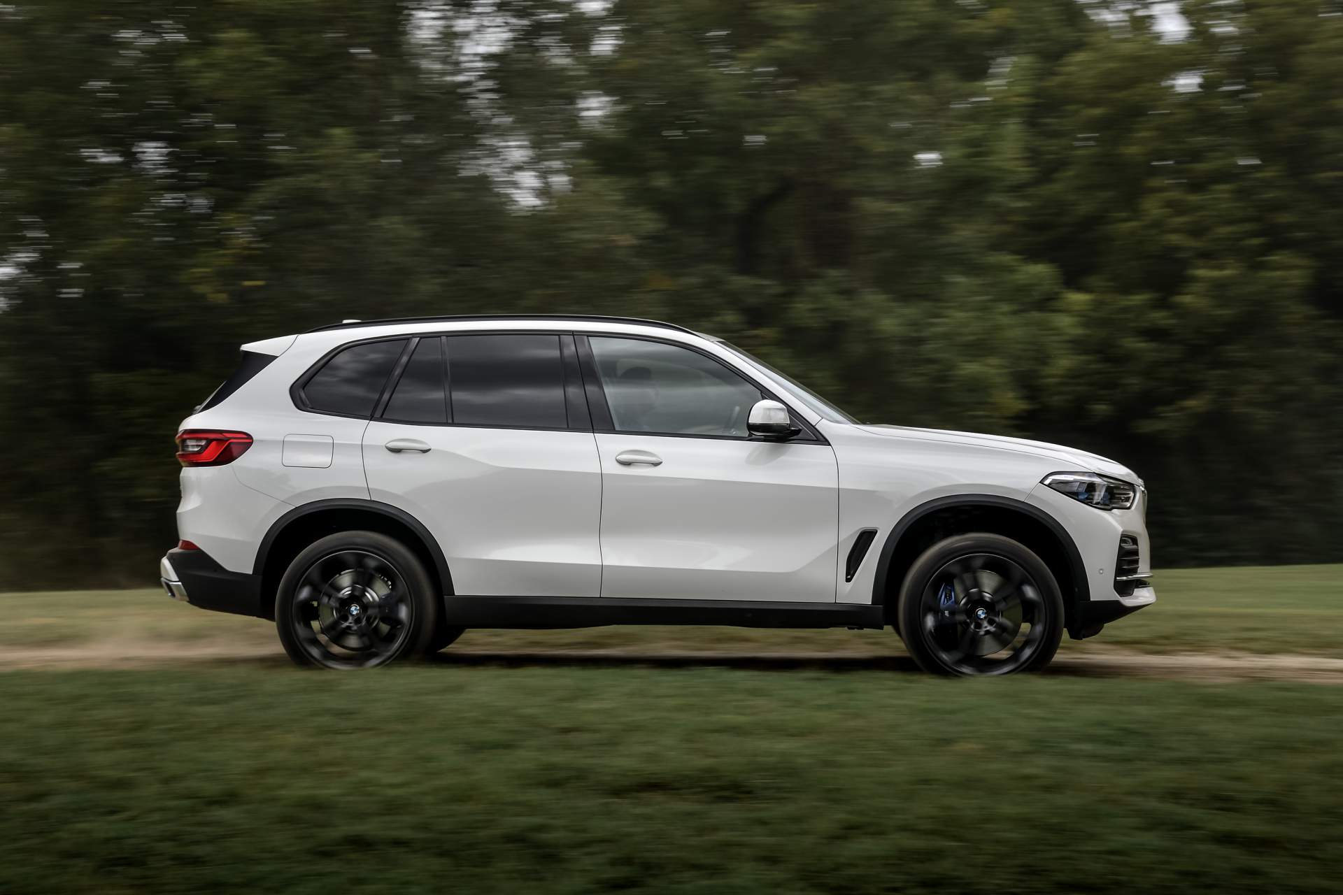 2019 BMW X5 56 Your 2019 BMW X5 Photo Gallery Is Here And It’s Huge