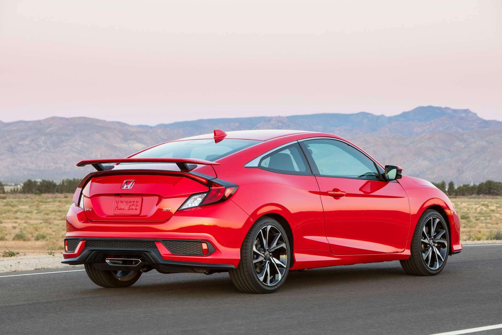 2019 Honda Civic Si Coupe 2019 Honda Civic Si Models Bring Minor Updates And $200 Price Hike