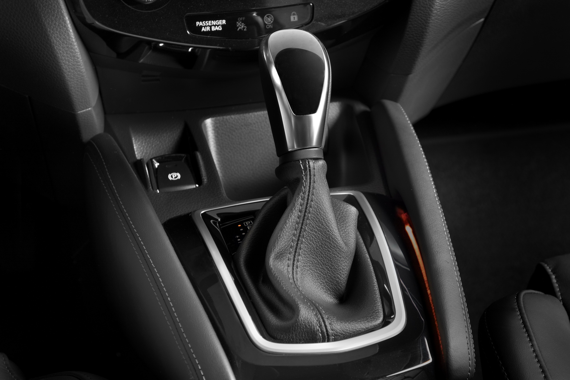 2019-Nissan-Qashqai-83 2019 Nissan Qashqai Gets New Turbo Petrol Units, DCT ‘Box And Infotainment System