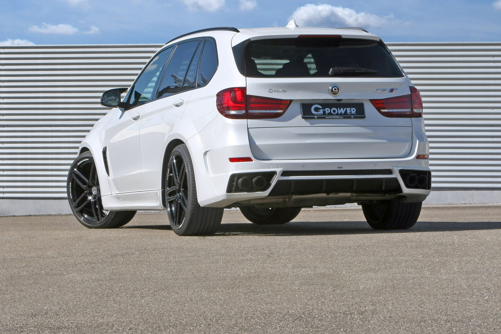 bmw-x5-f15-tuning-g-power-3 G-Power’s BMW X5 Typhoon Wide Body Kit Matches Looks With Muscle