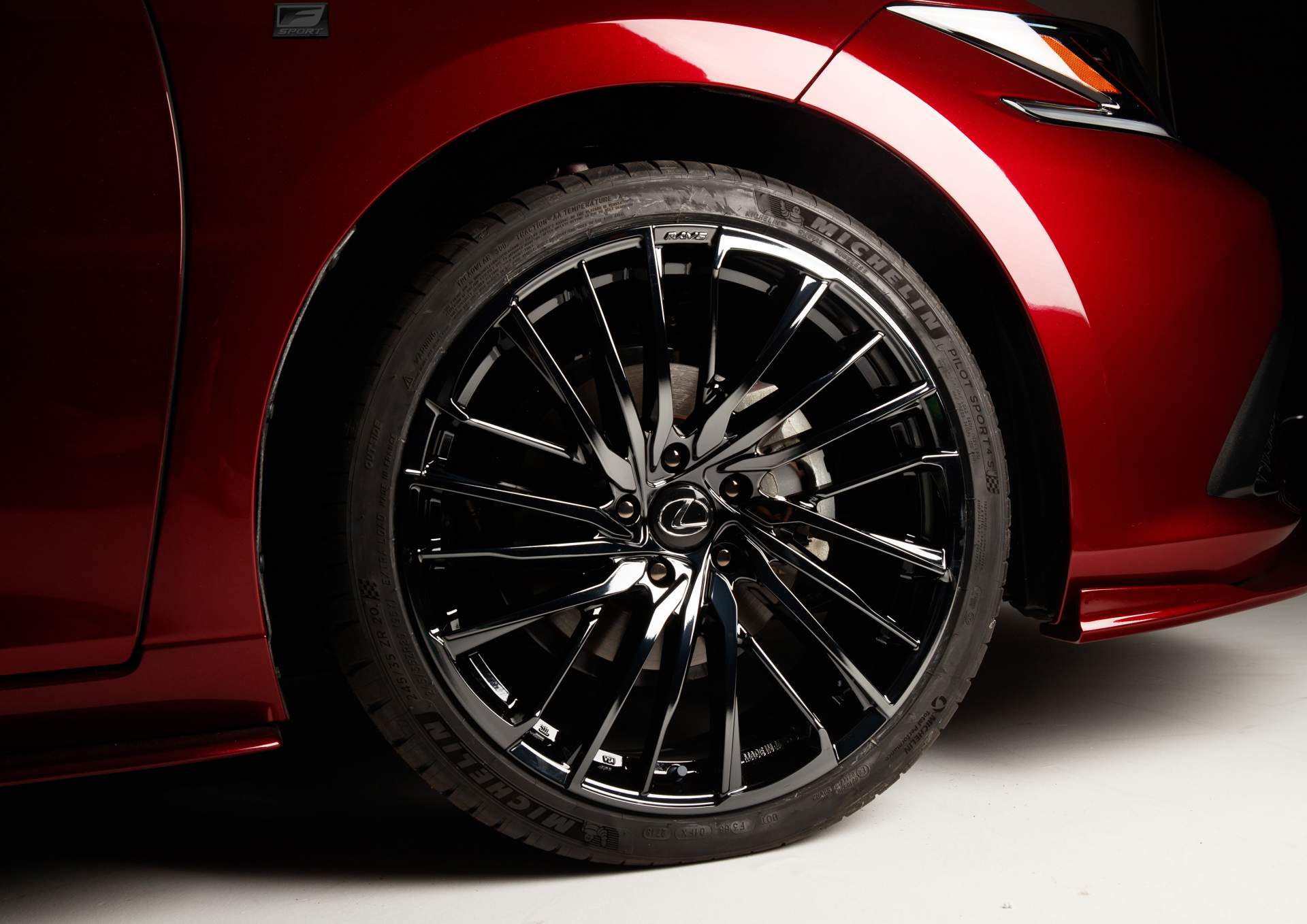 2019 Lexus ES Custom Concept 9 2019 Lexus ES Custom Concept Has A Wine Cellar In Its Trunk