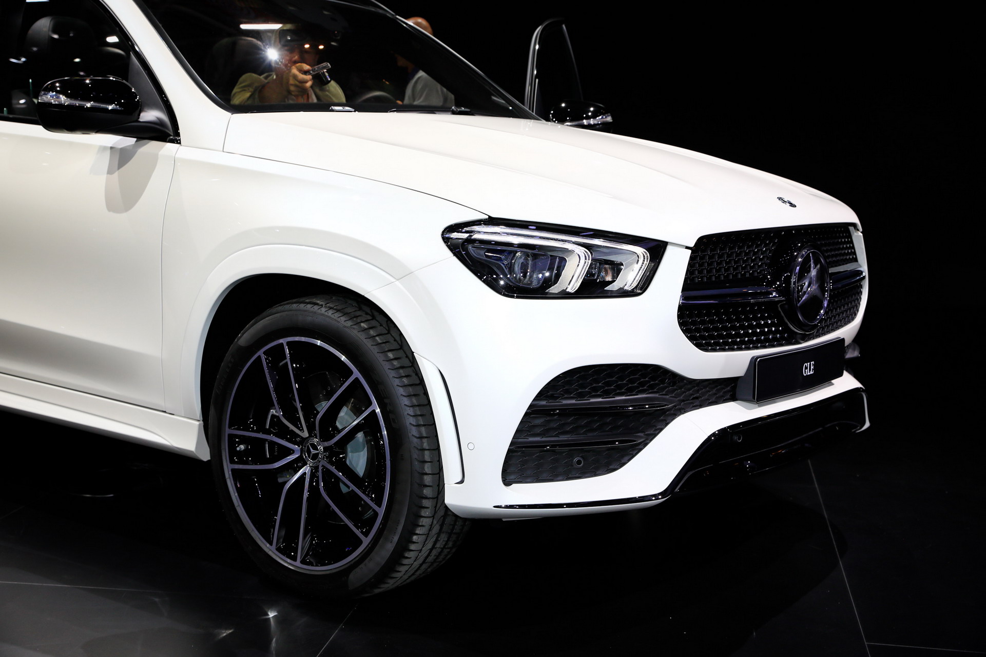 Mercedes B56 2018 Paris Auto Show Gallery: Mercedes-Benz