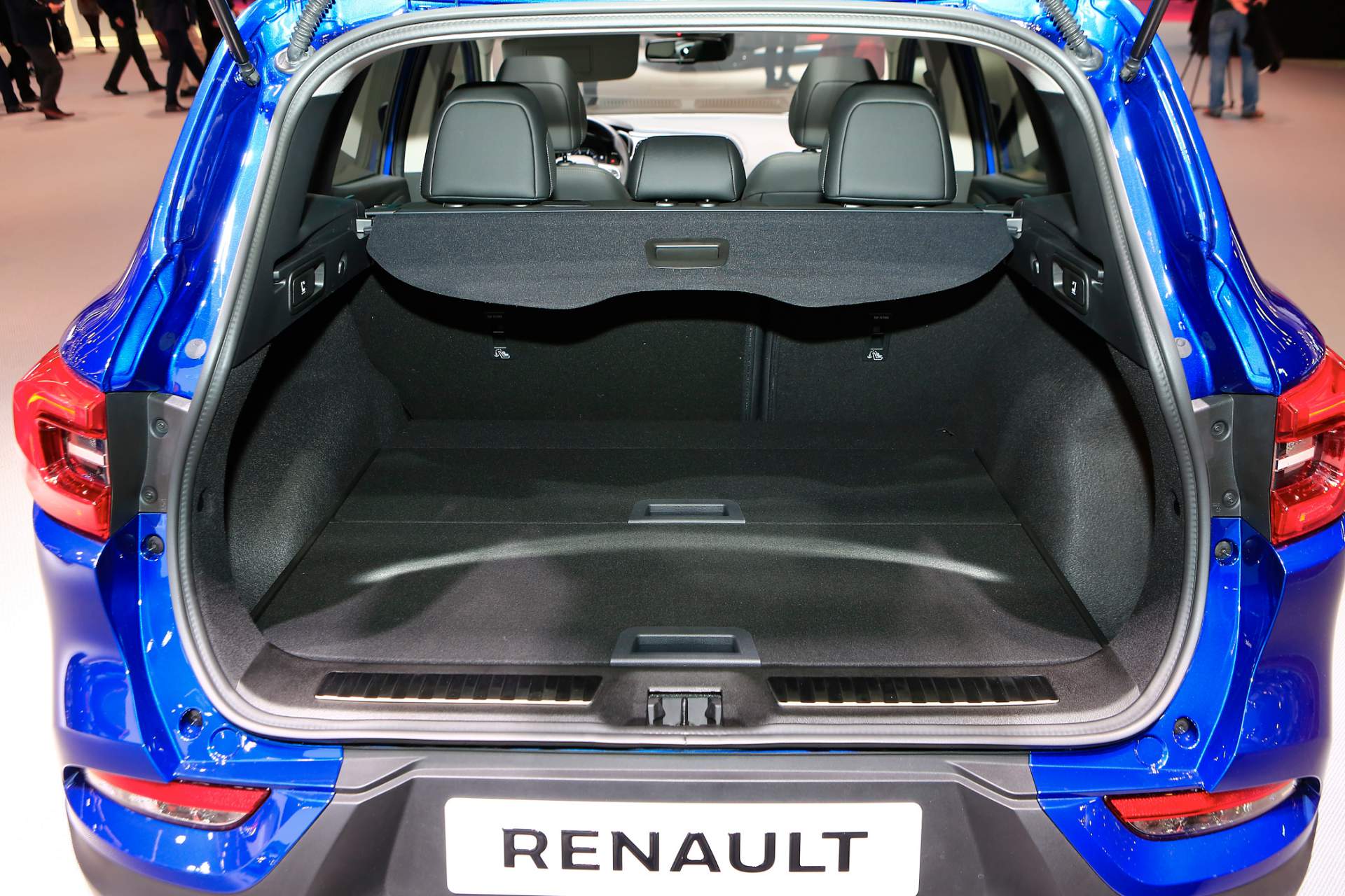 Auto Salon Paris / Mondial Paris Motor Show 2018, France, Paris, 02 2019 Renault Kadjar Brings Refined Looks, New Engines To Paris